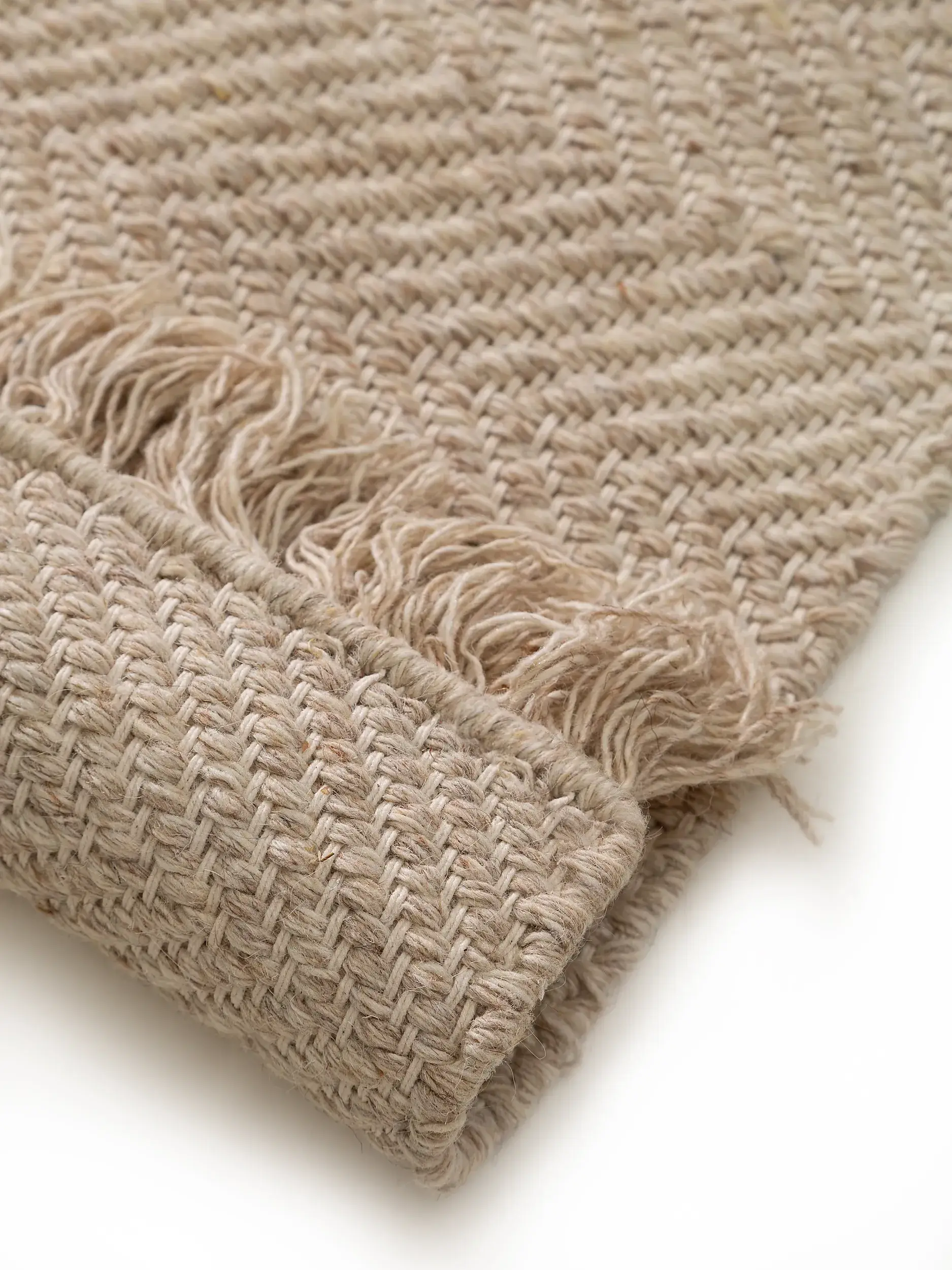 Rug made of 60% Wolle, 20% Baumwolle, 20% Polyester in Beige with a 60% Wolle, 20% Baumwolle, 20% Polyester high pile by benuta Pure