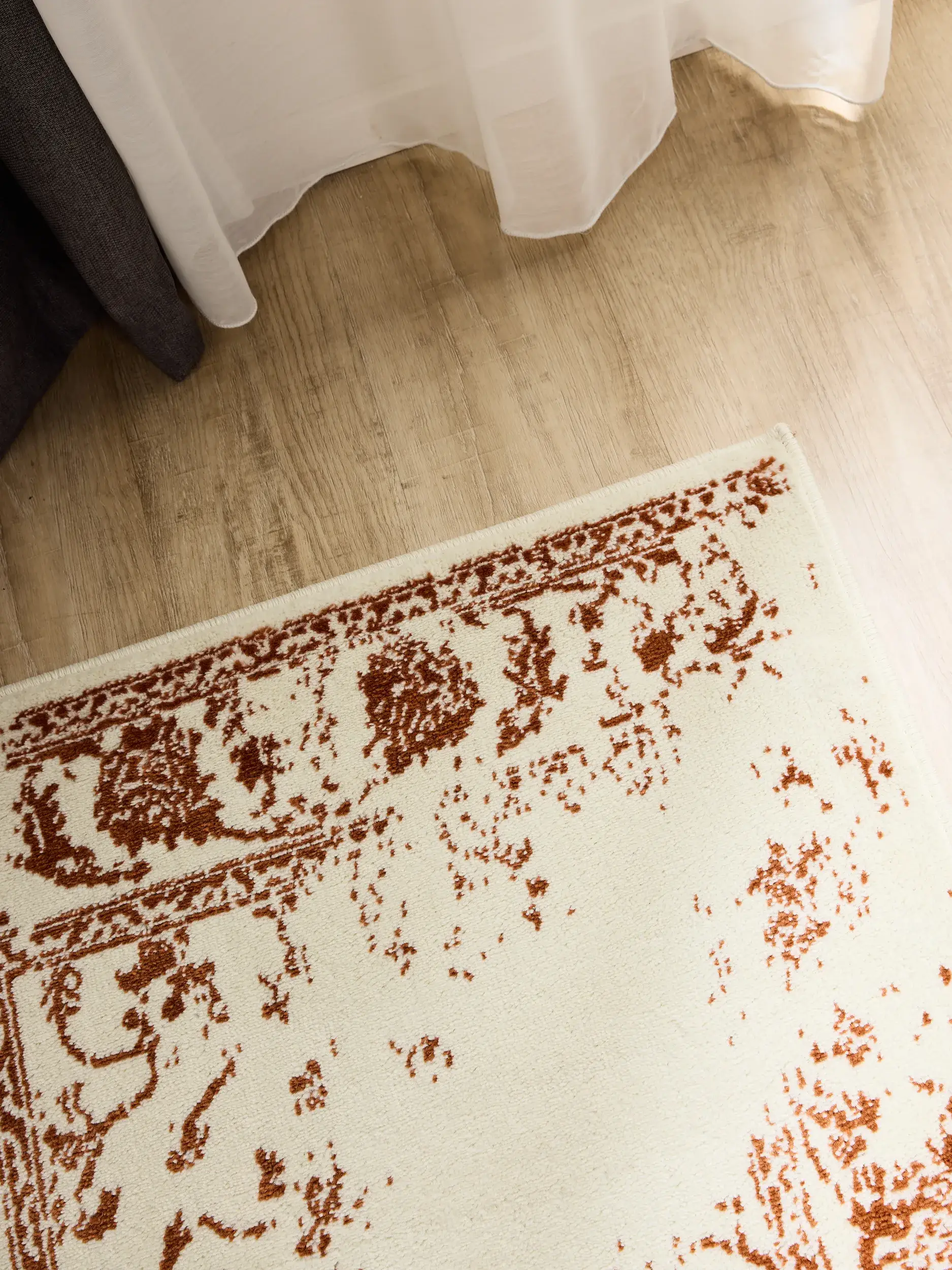 Rug made of 100% Polypropylen in Beige with a 100% Polypropylen high pile by benuta Basic
