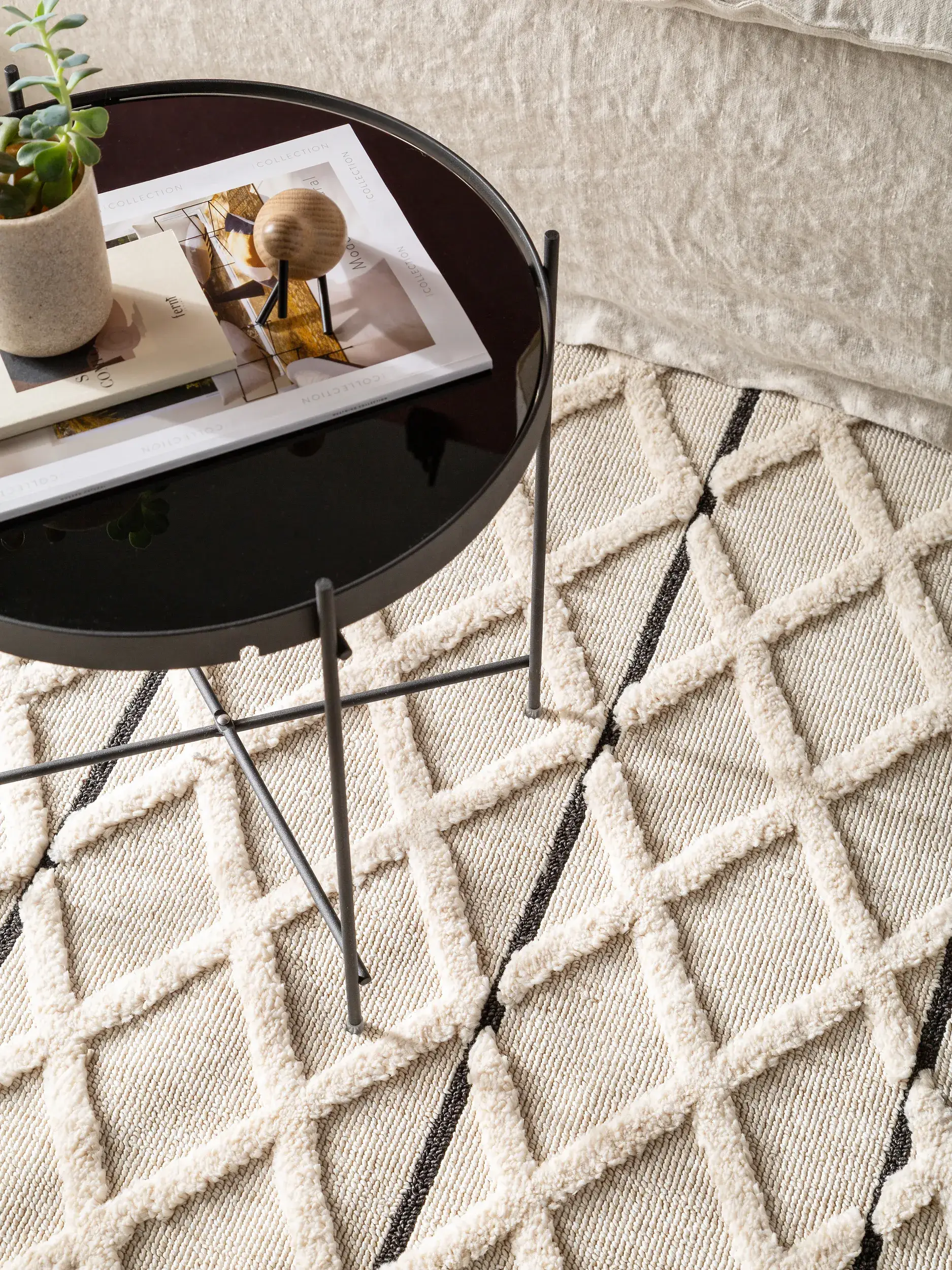 Tappeto di 100% Poliestere in Beige con pelo alto 100% Poliestere da benuta POP