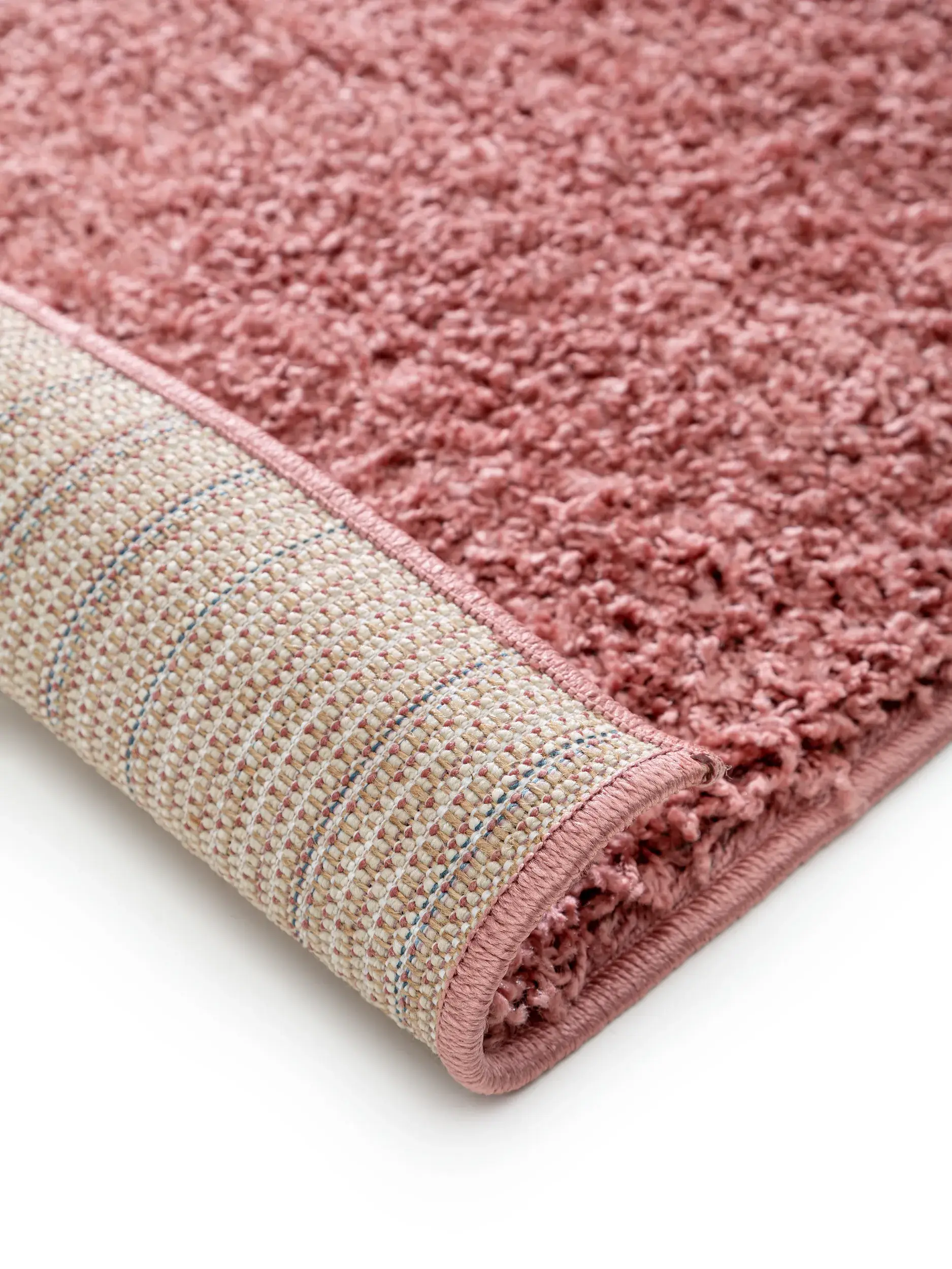 Tapijt van 100% Polypropyleen in Roze met een 100% Polypropyleen hoge pool van benuta Basic