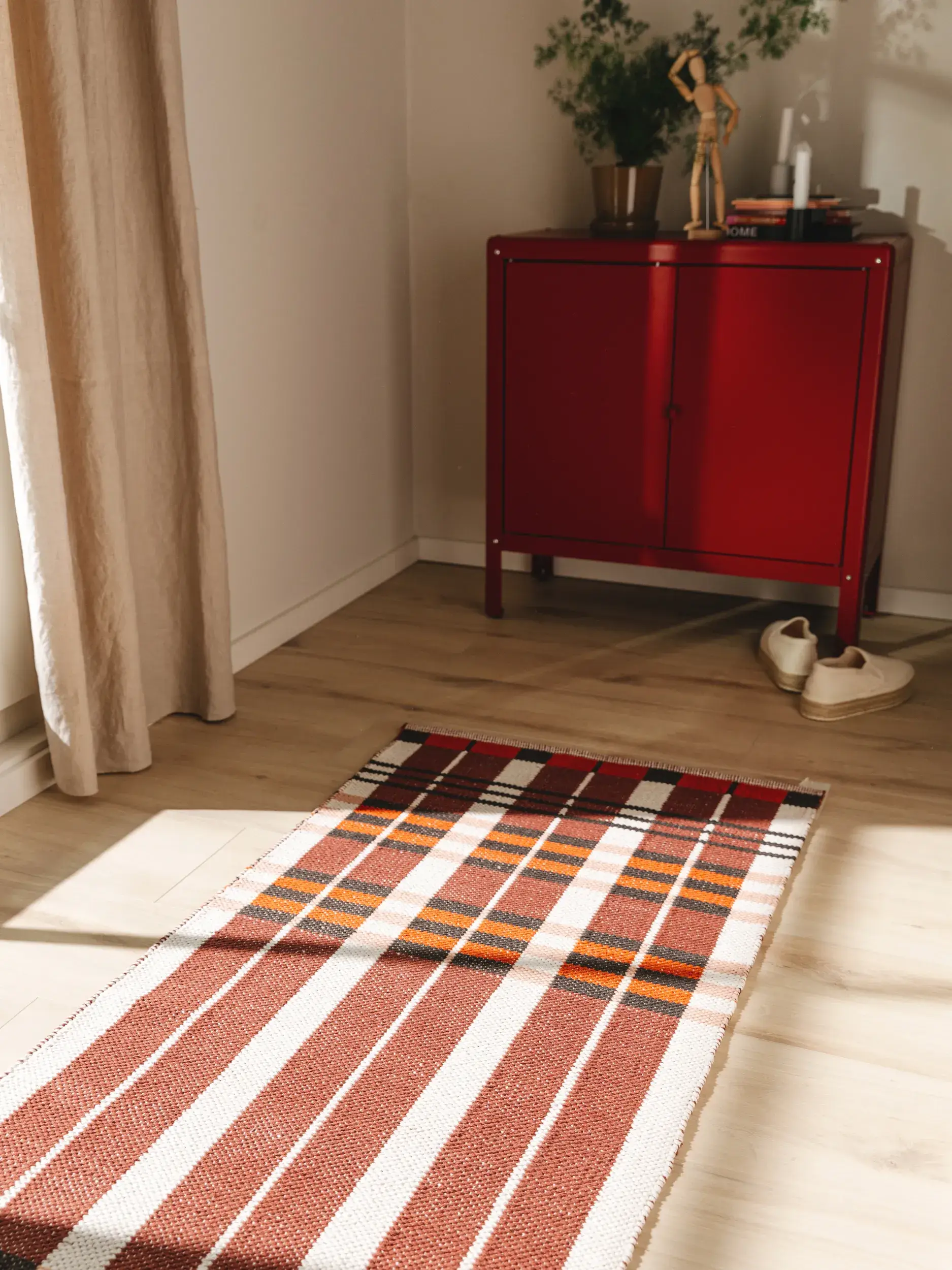 Teppich aus 100% Baumwolle in Braun mit 100% Baumwolle hohem Flor von benuta Pop