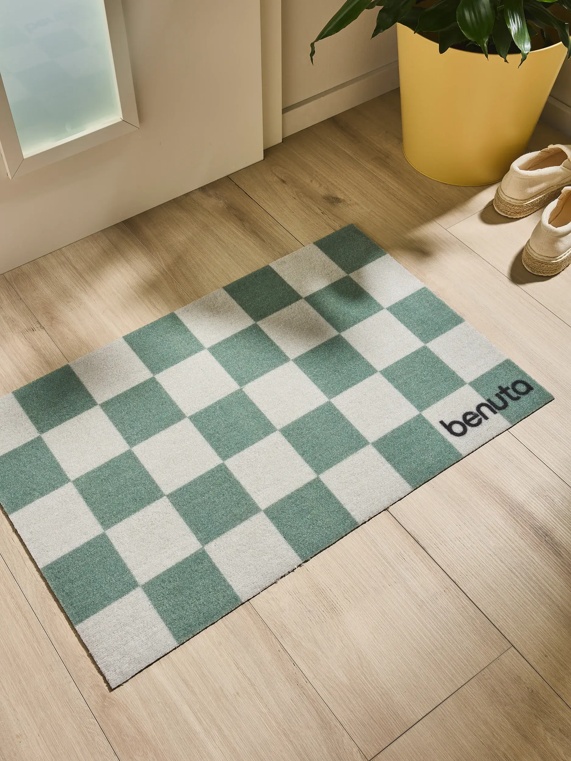 Wycieraczka Checker zielony im Design Geometryczny aus 100% Poliester (PET recyklingowany) von benuta