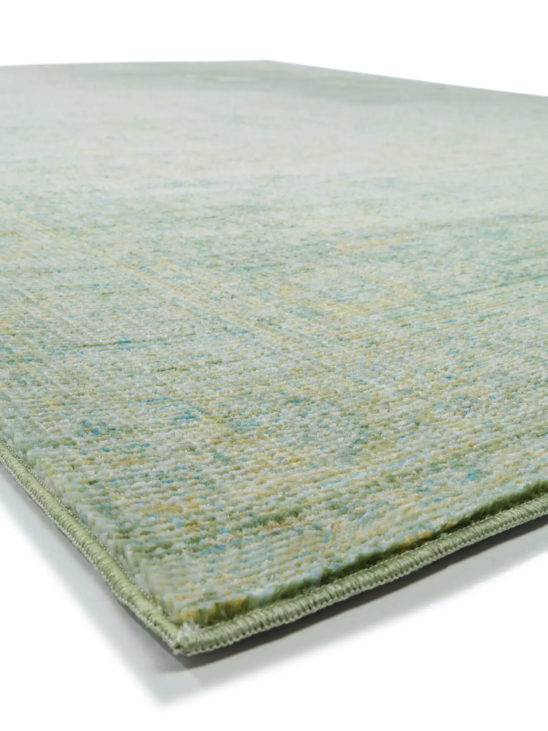 Teppich aus 100% Polyester in Grün mit 100% Polyester hohem Flor von benuta Nest