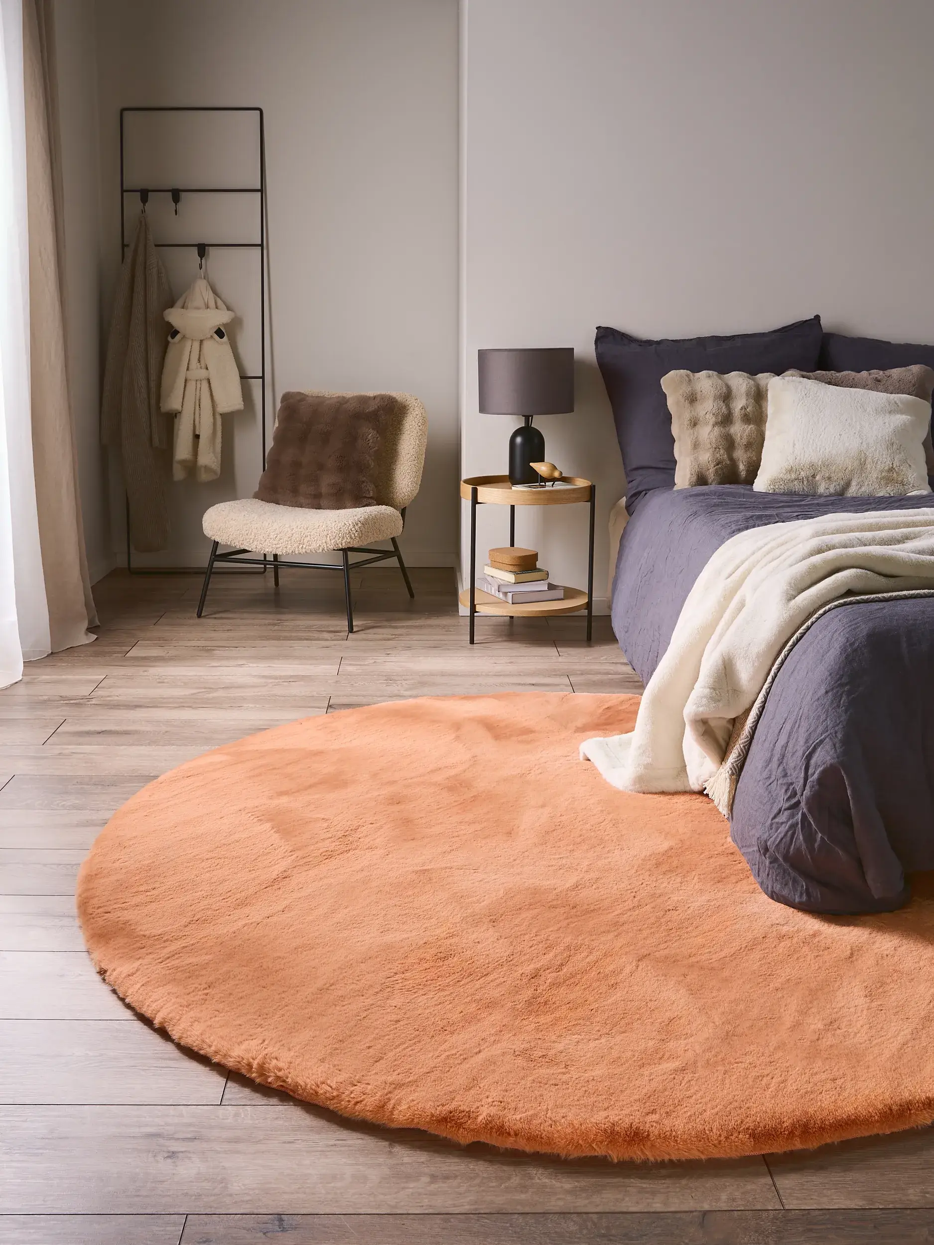 Rug Dave made of 100% Polyester in Orange by benuta Nest