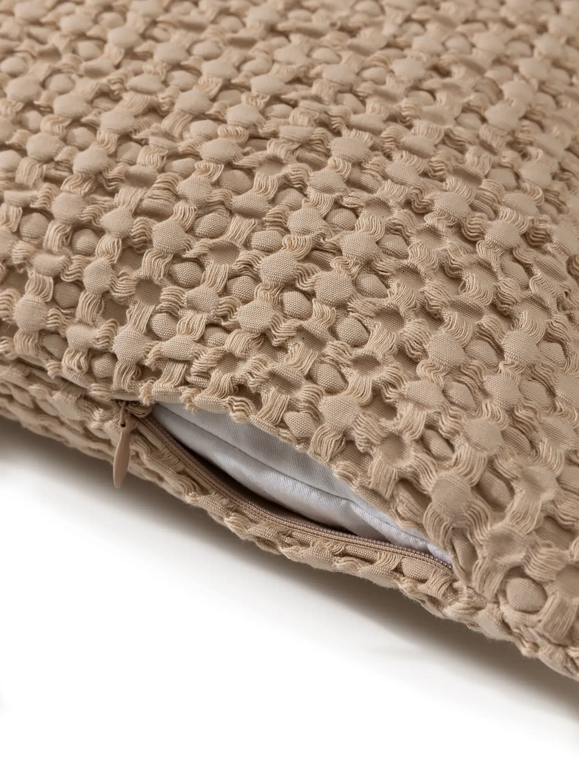Kissenbezug Cloe Beige Einfarbig-suunnittelussa, valmistettu 100% puuvillaaista, benuta Popin toimesta