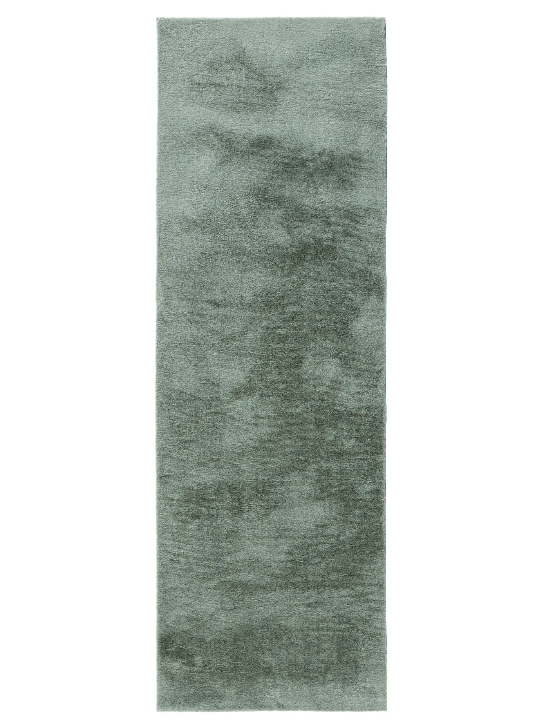 Rug made of 100% Polyester in Green with a 100% Polyester high pile by benuta Basic