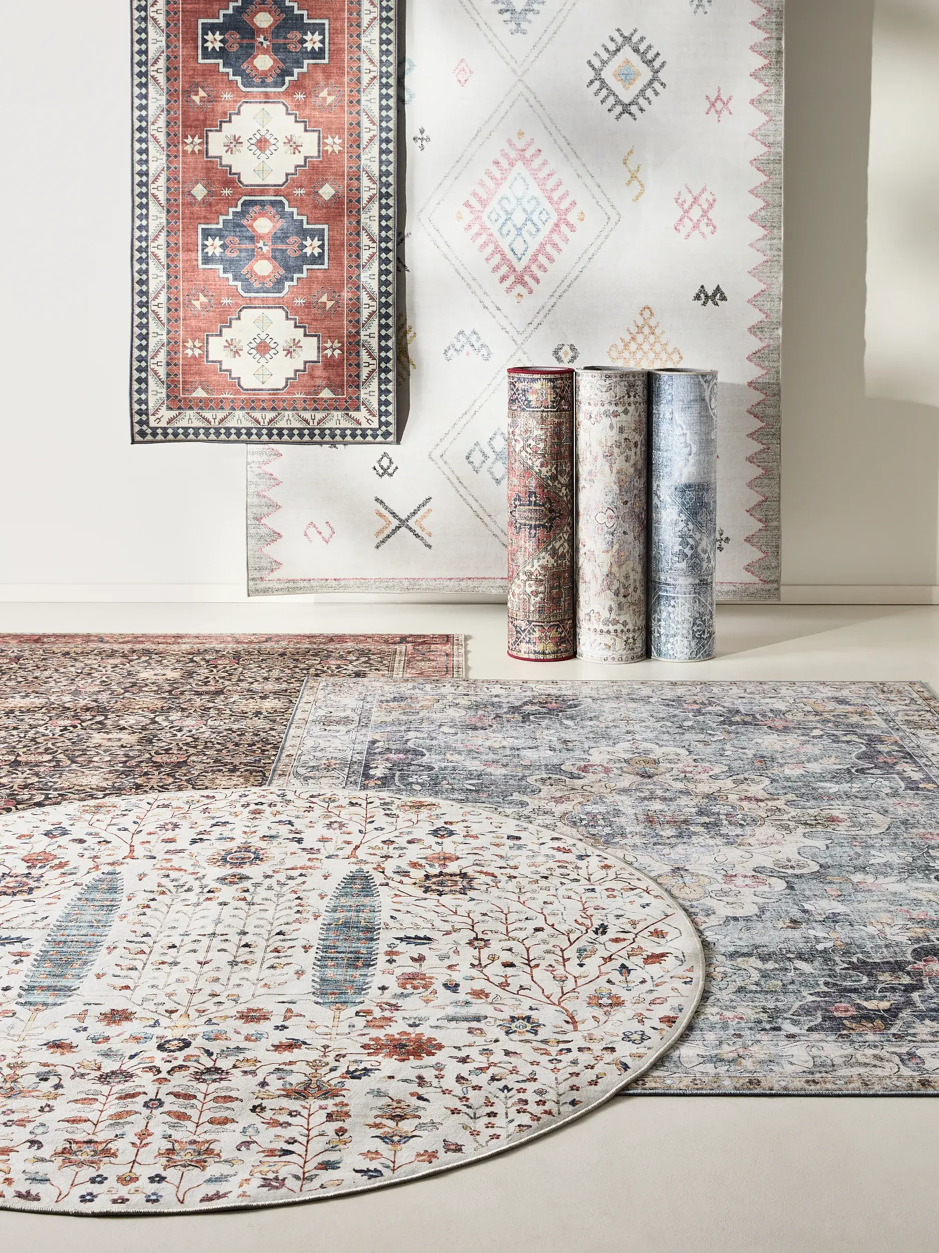 Rug made of 100% Polyester in Multicolor with a 100% Polyester high pile by benuta Basic