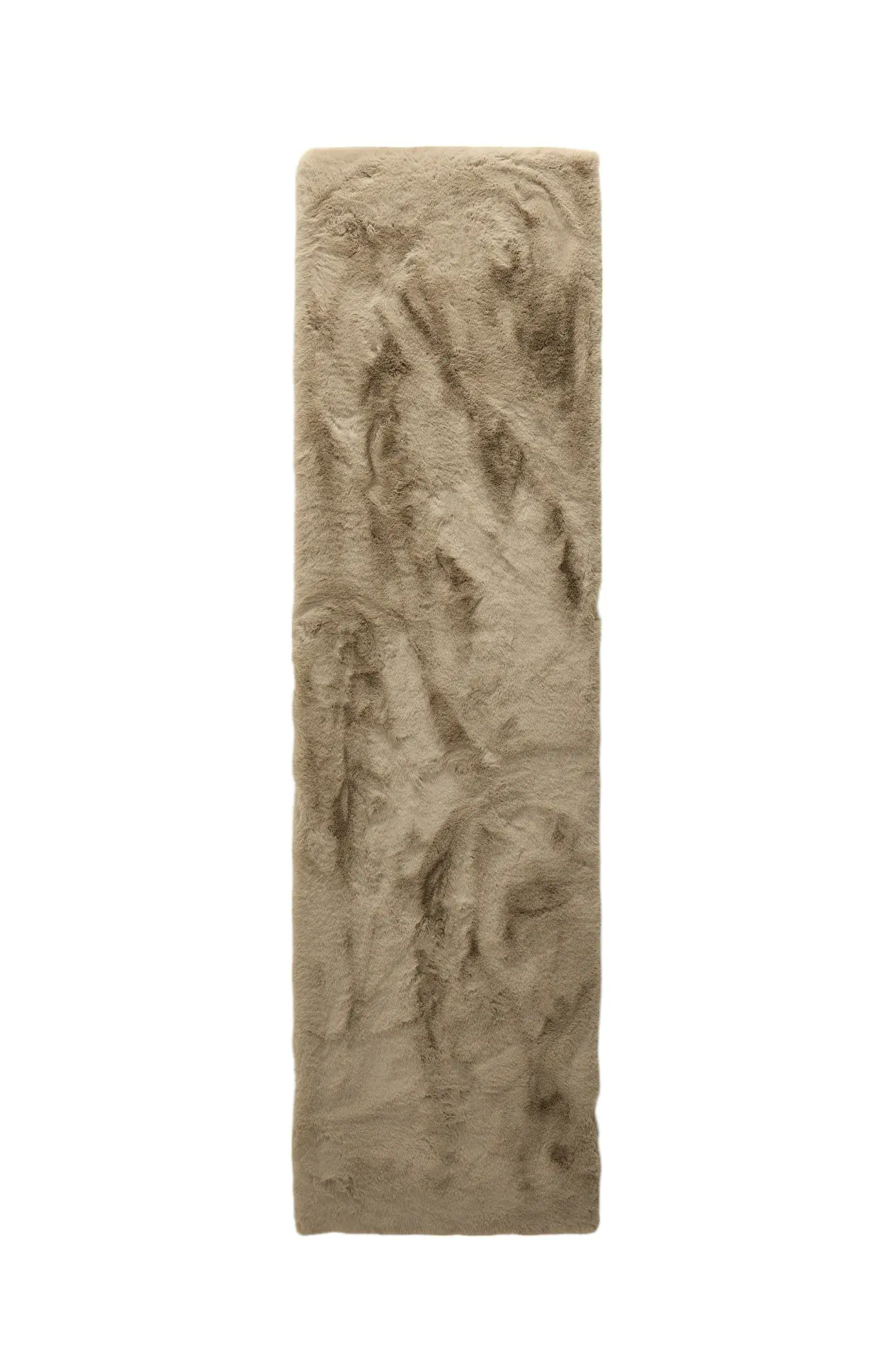 Matto 100% Polyesteria värissä Taupe 100% Polyesteri korkealla nukalla merkiltä benuta Finest