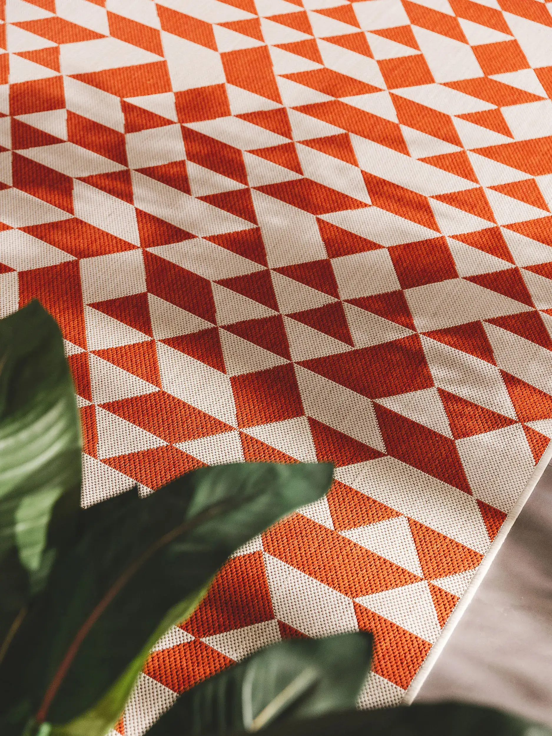 Tappeto di 100% Polipropilene in Arancio con pelo alto 100% Polipropilene da benuta nest