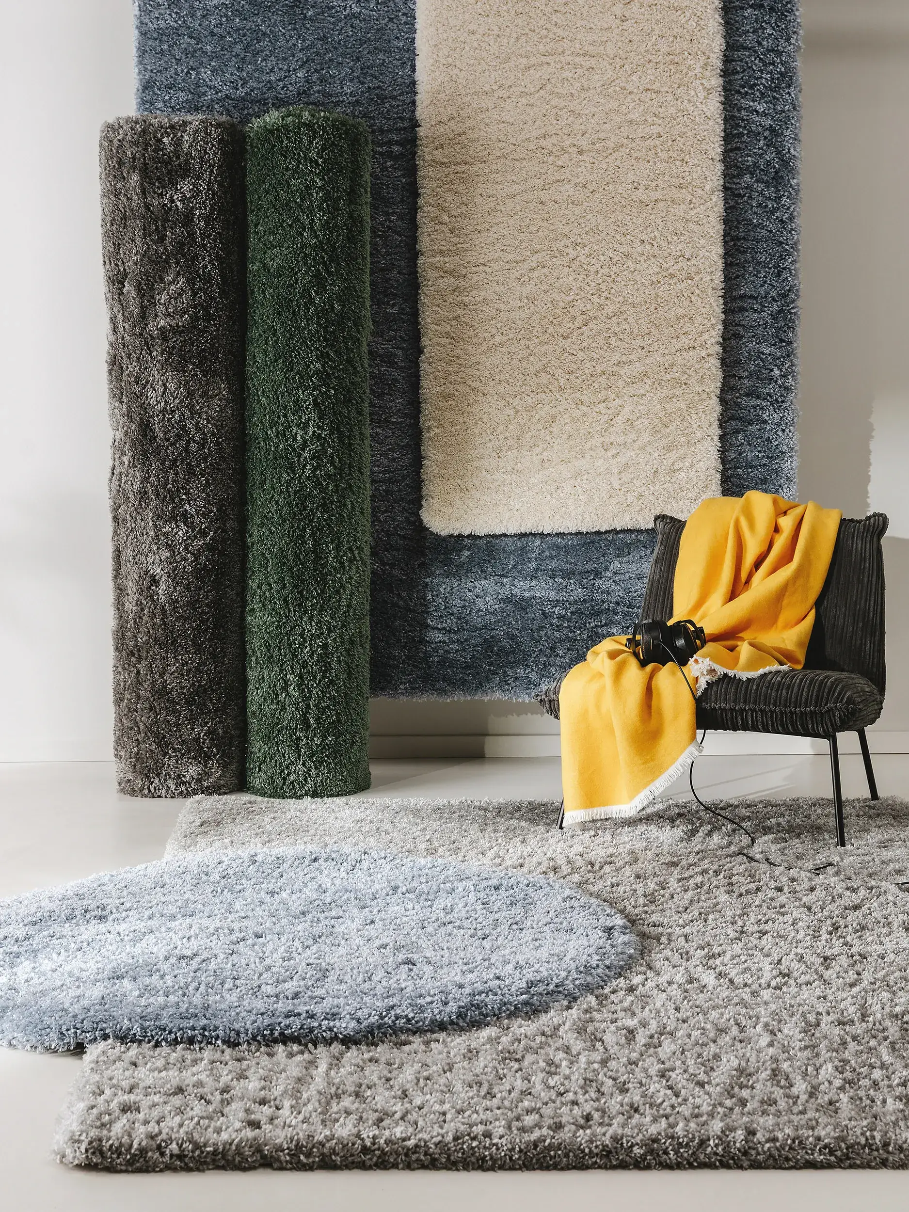 Teppich aus 100% Polypropylen in Grau mit 100% Polypropylen hohem Flor von benuta Pop