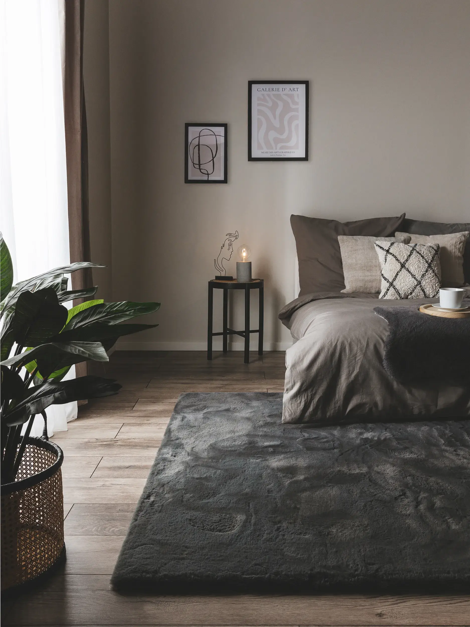 Teppich aus 100% Polyester in Grau mit 100% Polyester hohem Flor von benuta Nest