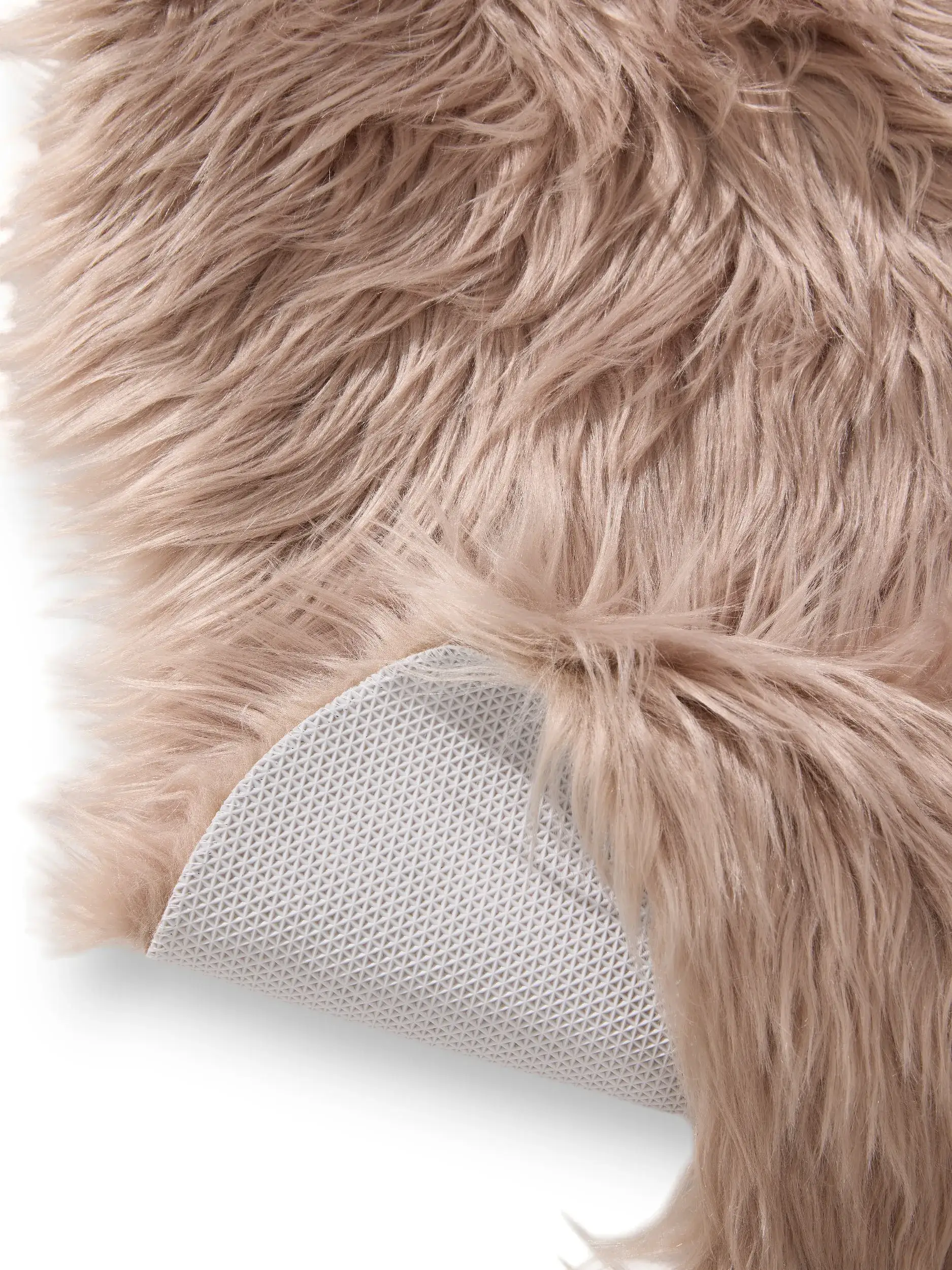 Teppe av 70% Polyacryl, 30% Polyester i Beige med 70% Polyacryl, 30% Polyester høy lugg fra benuta Pop