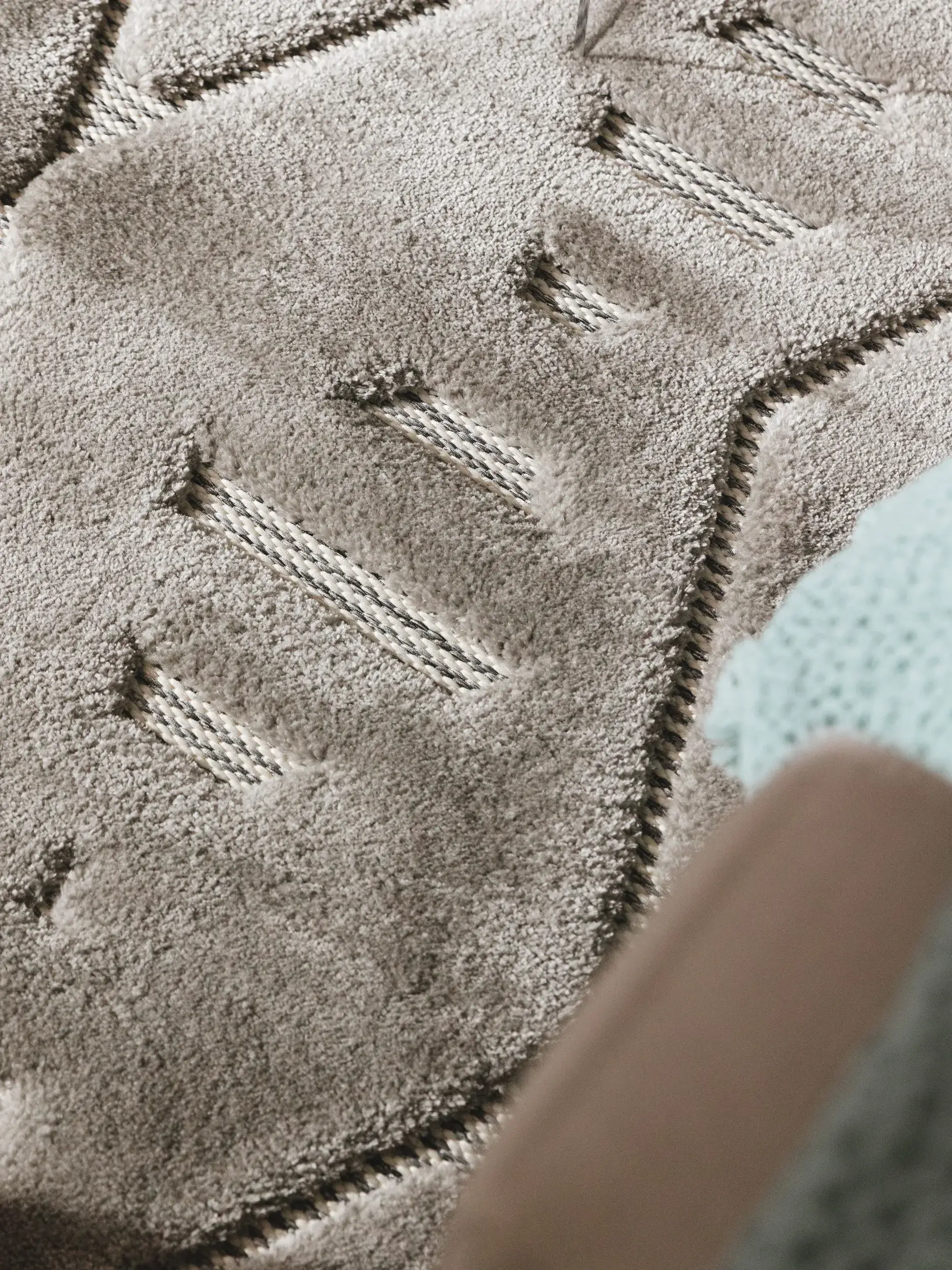 Koberec z 63% Polyester, 37% Polypropylen v Grau s vlasem výšky 63% Polyester, 37% Polypropylen od benuta Pop