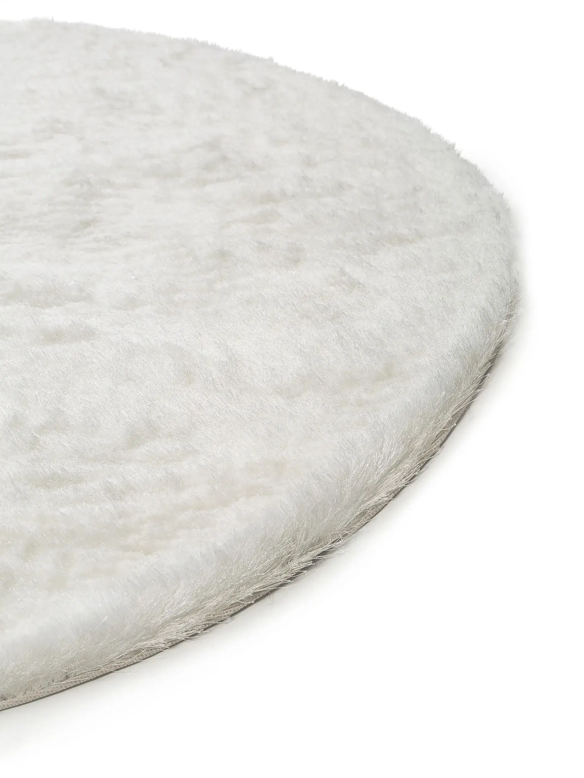 Teppich aus 100% Polyester in Weiß mit 100% Polyester hohem Flor von benuta Nest