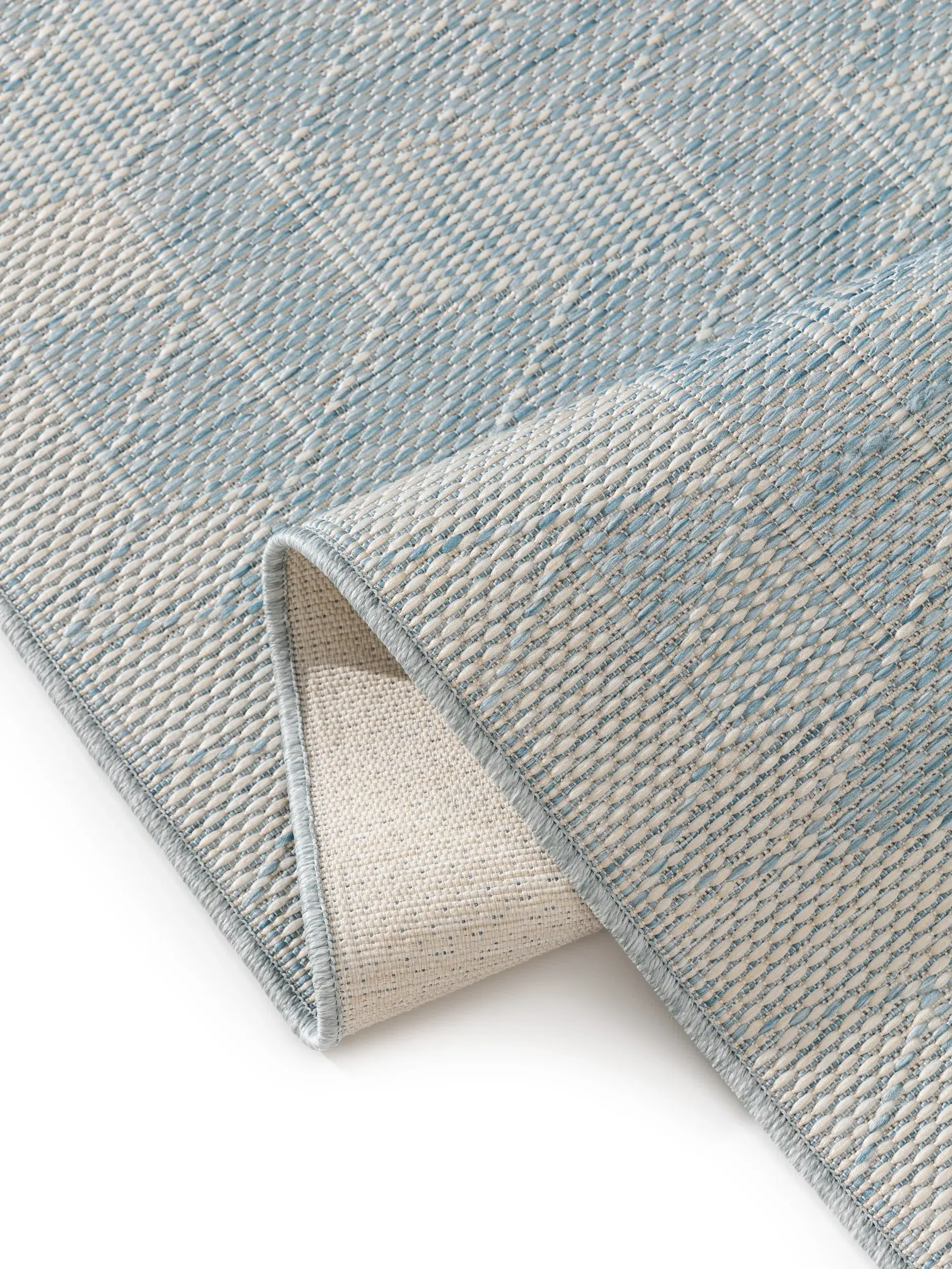 Rug made of 100% Polypropylen in Blue with a 100% Polypropylen high pile by benuta Nest