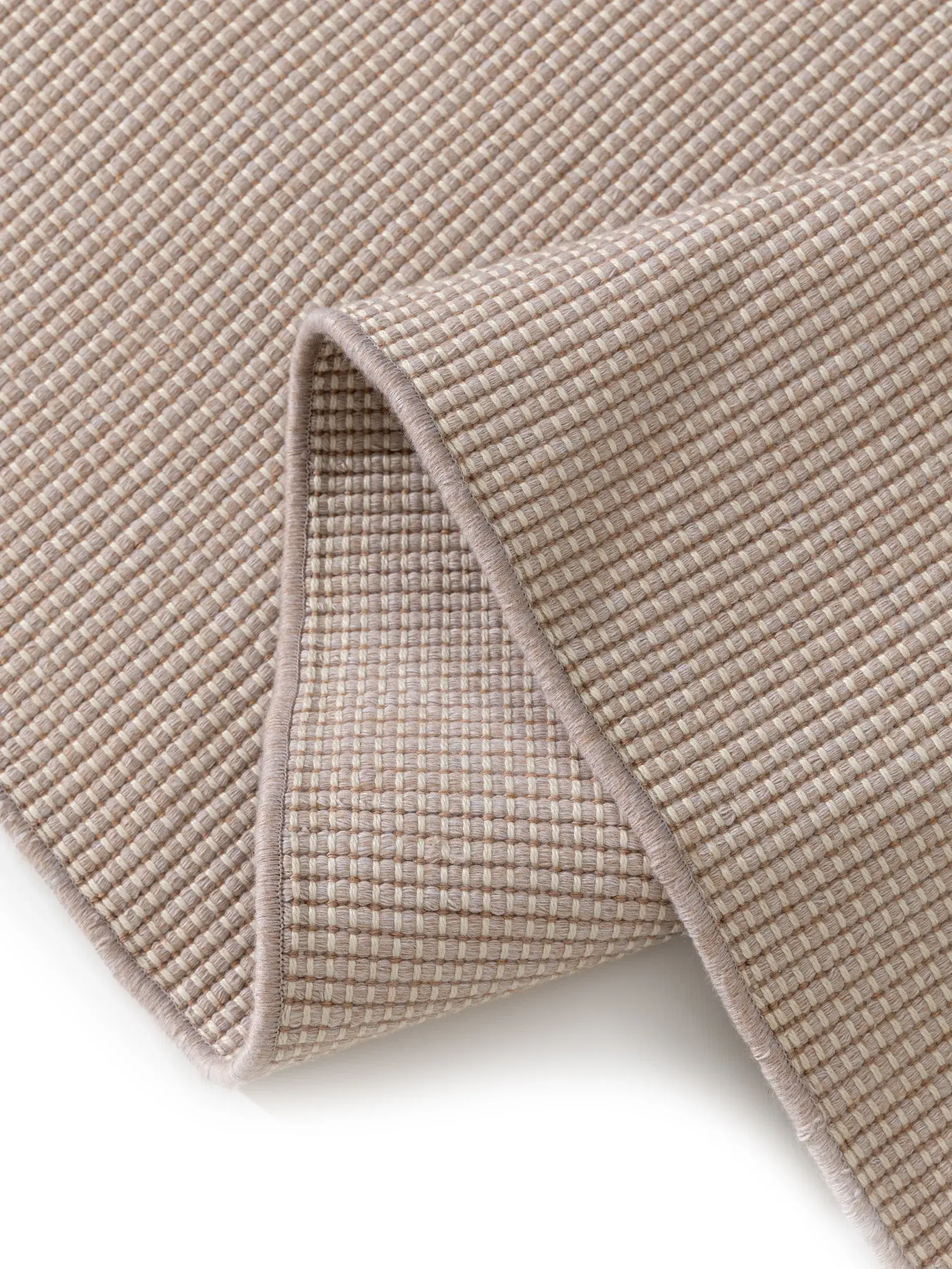 Tapete de 100% Polyester (recyceltes PET) em Beige com pelo de 100% Polyester (recyceltes PET) de altura da benuta Pure