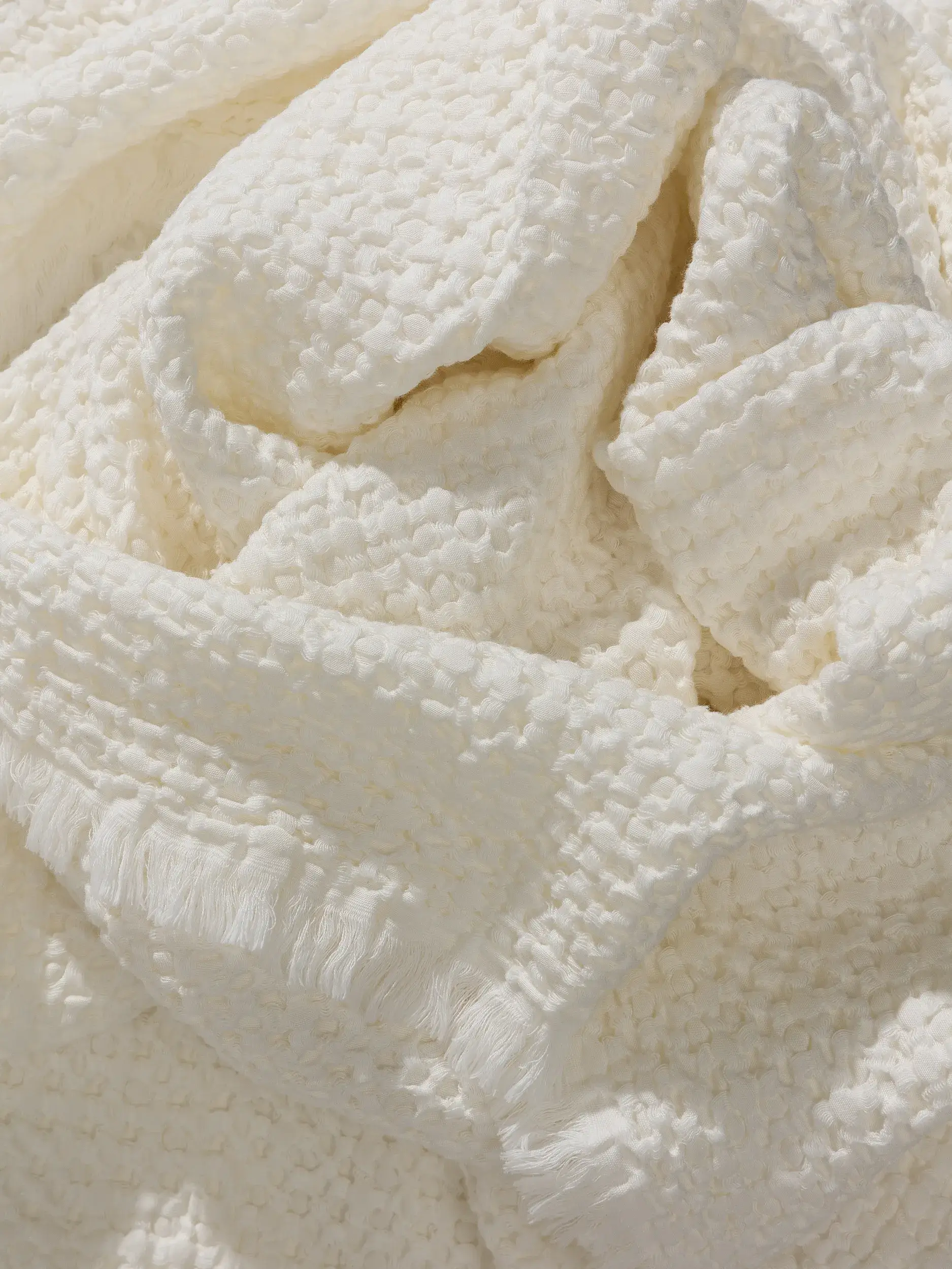 Baumwolldecke Cloe Cream im Design  aus  von benuta
