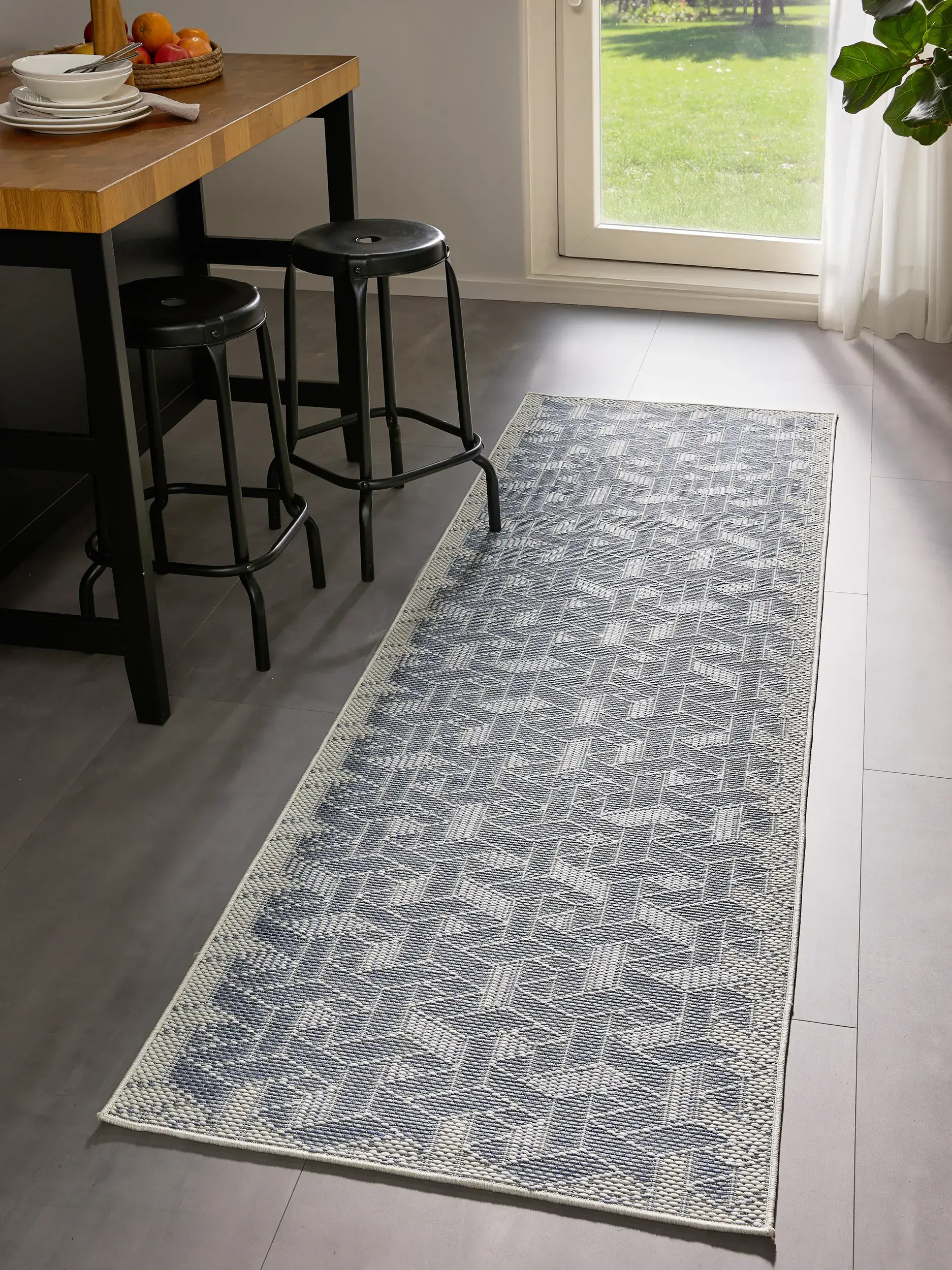 Rug Bronco made of 100% Polypropylen in  by benuta Nest