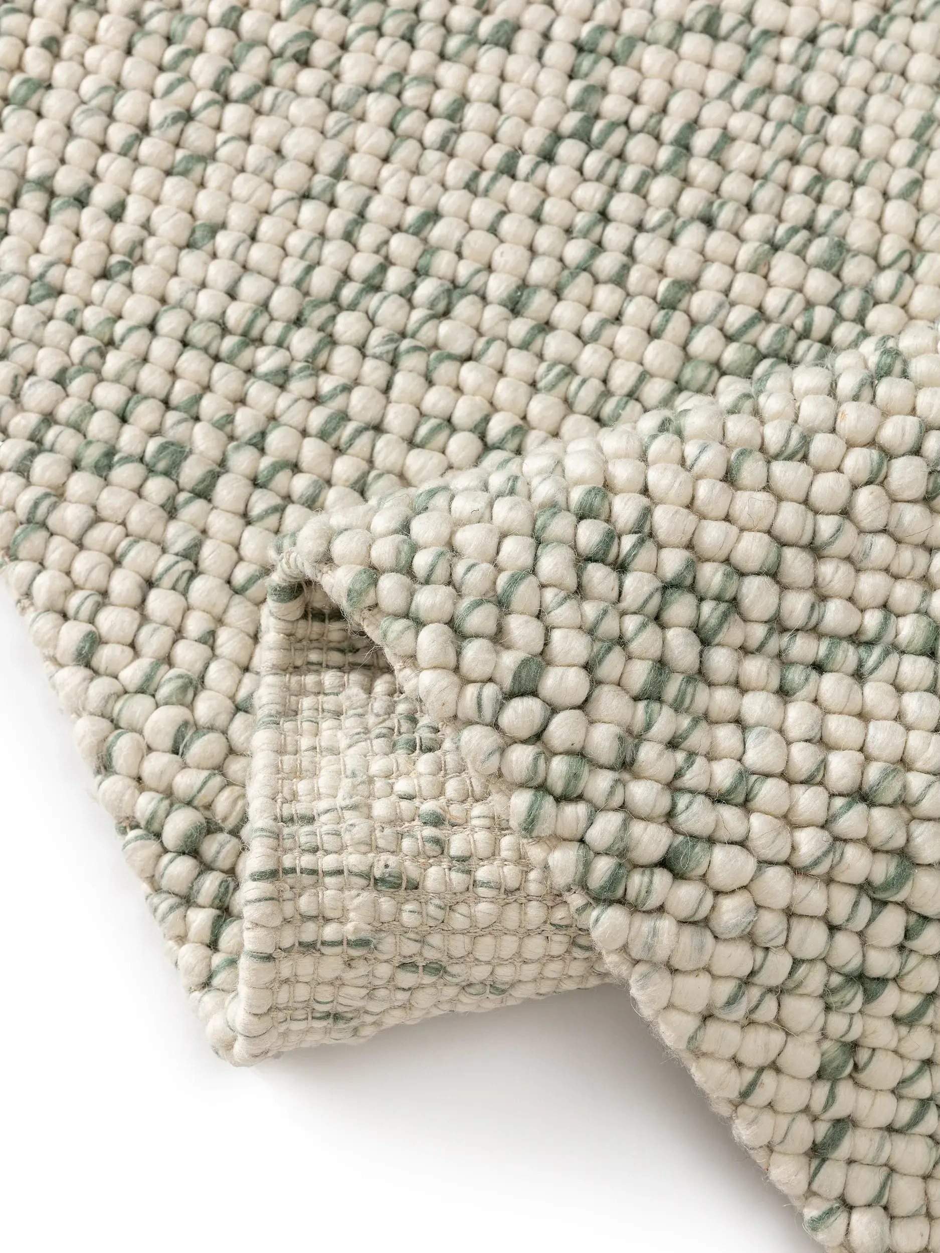 Teppich aus 70% Wolle, 30% Polyester in Grün mit 70% Wolle, 30% Polyester hohem Flor von Lytte