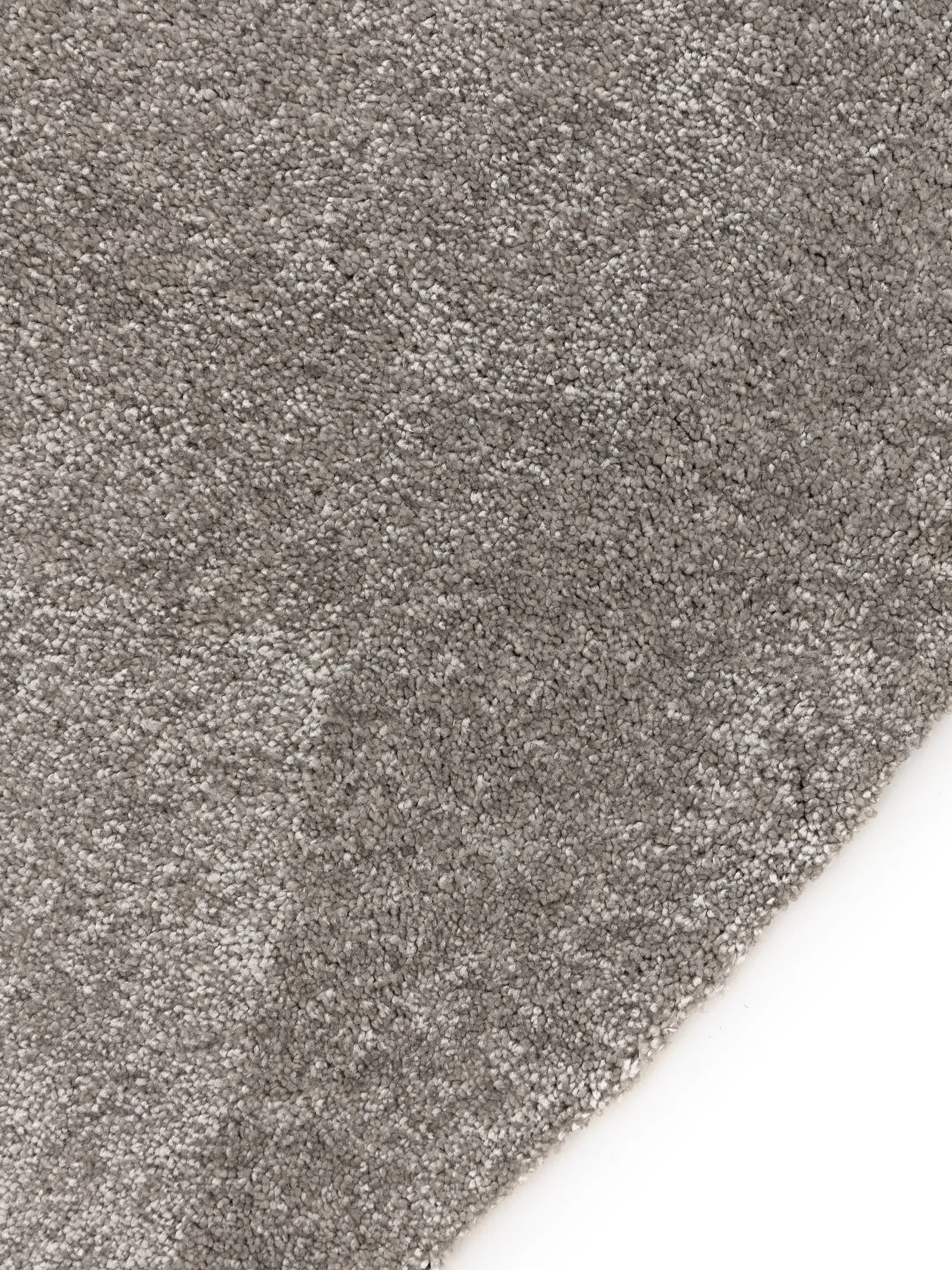 Tappeto di 100% Poliestere (30% riciclato) in Grigio con pelo alto 100% Poliestere (30% riciclato) da benuta nest