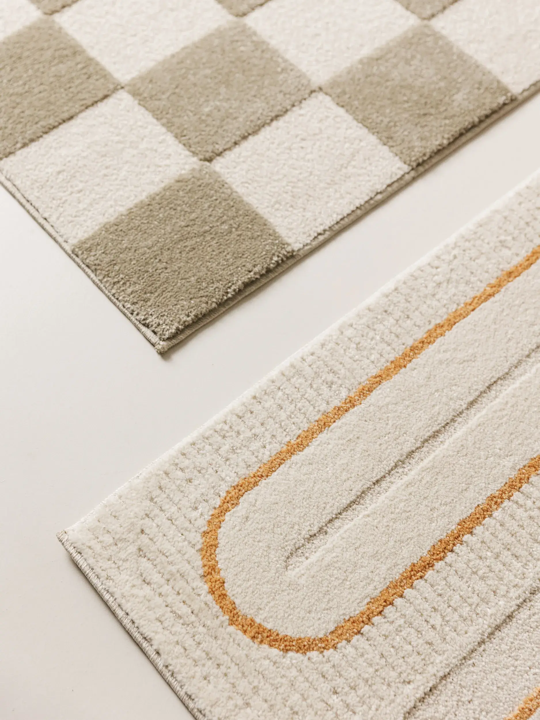 Alfombra de 80% Polipropileno, 20% Poliéster en Beige con un pelo de {{Placeholder_Pile Height}} de altura de benuta POP