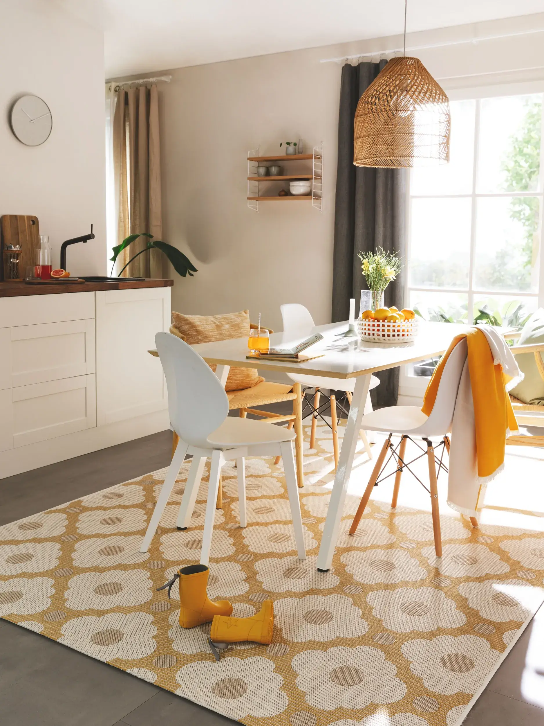 Tapis en 100 % Polyester (PET recyclé) en Jaune avec une pile de 100 % Polyester (PET recyclé) de hauteur de benuta nest