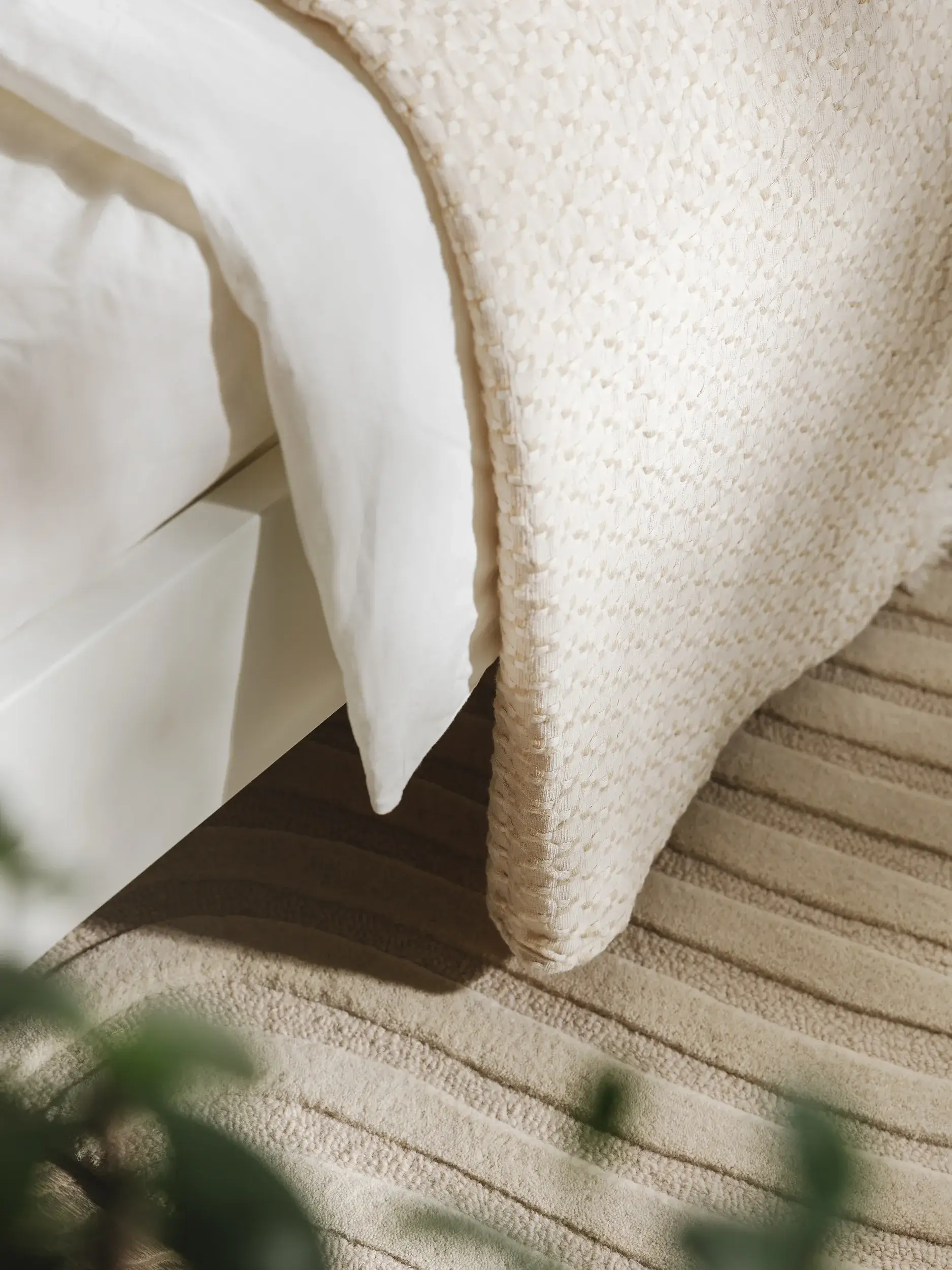 Decke Vanida Beige im Design  aus  von benuta Pure