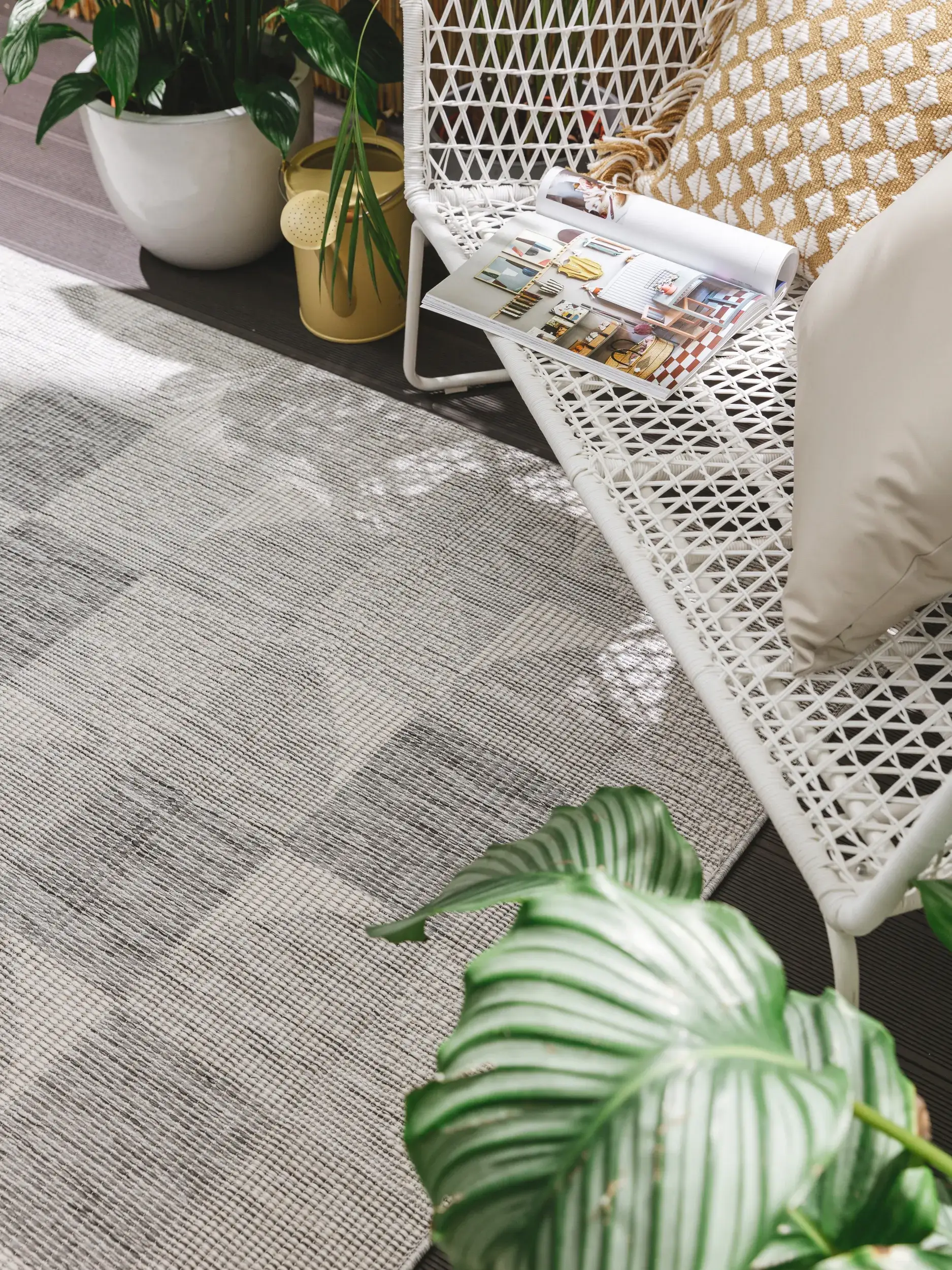 Rug made of 100% Polypropylen in Grey with a 100% Polypropylen high pile by benuta Nest