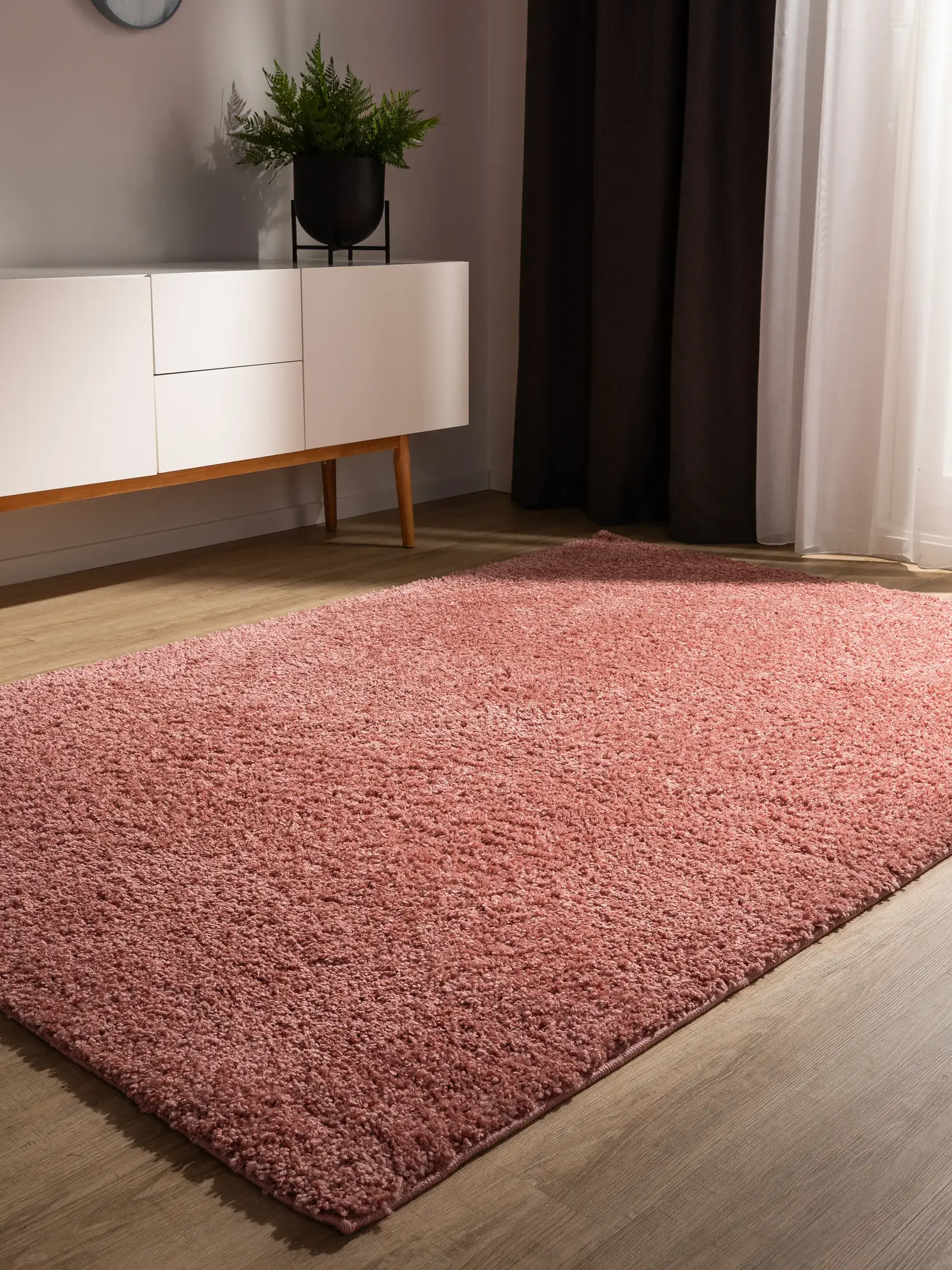 Teppe av 100% Polypropylen i Rosa med 100% Polypropylen høy lugg fra benuta Basic