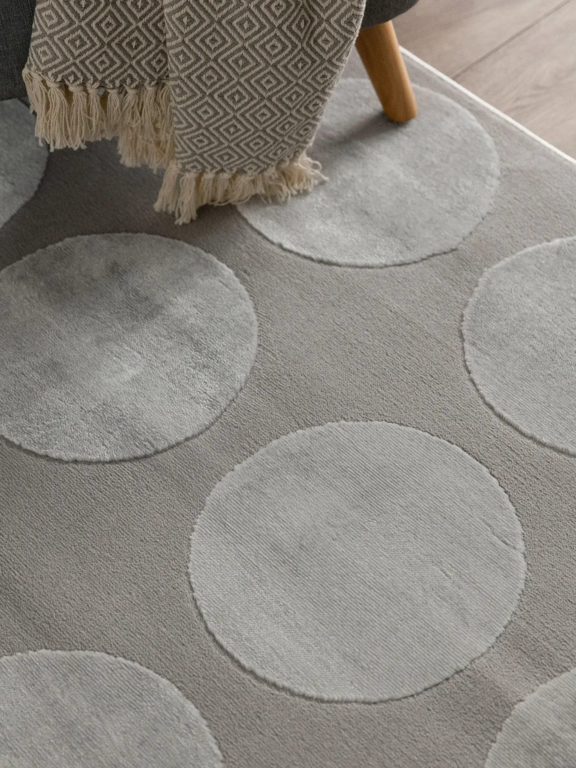 Teppe av 60% Polyester, 40% Polypropylen i Grau med 60% Polyester, 40% Polypropylen høy lugg fra benuta Basic
