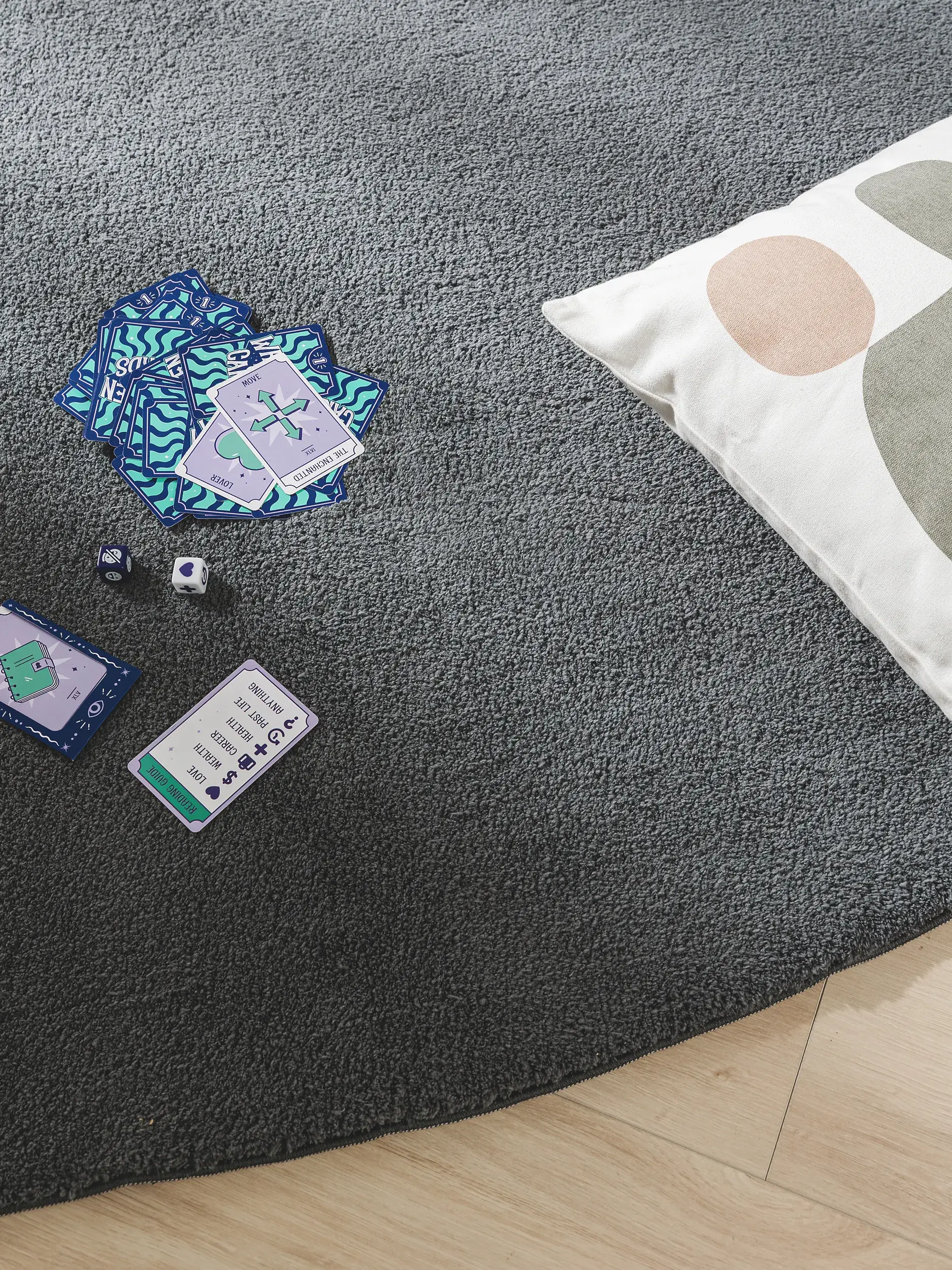 Rug made of 100% Polyester in Schwarz with a 100% Polyester high pile by benuta Pop