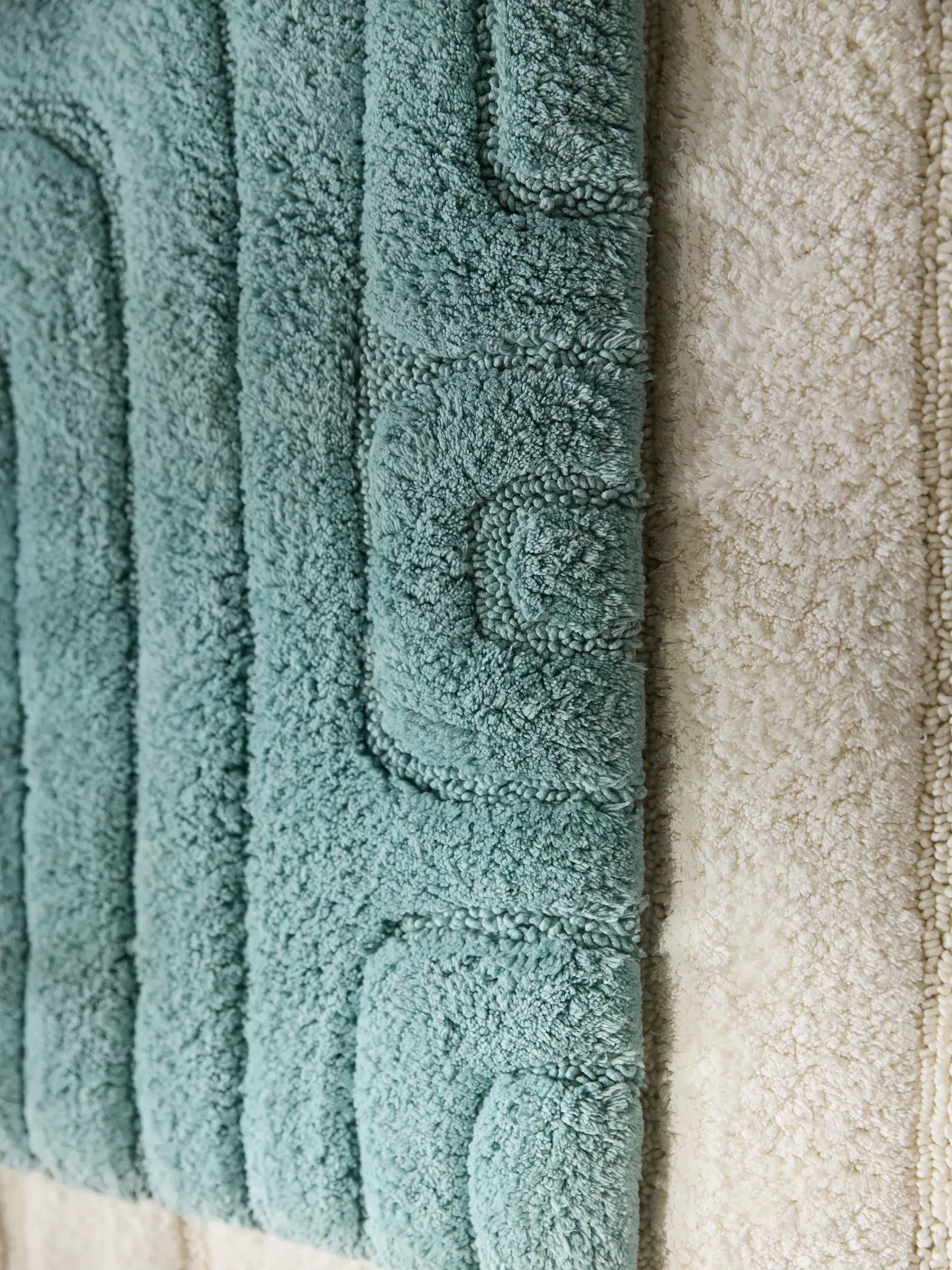Badematte Dan Blau Geometrisch-suunnittelussa, valmistettu 100% Baumwolleista, benuta Nestin toimesta