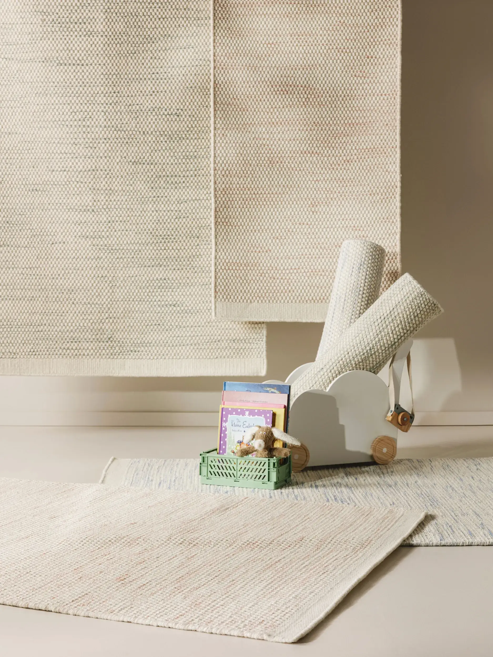 Rug made of 100% Wool in Green with a 100% Wool high pile by Lytte