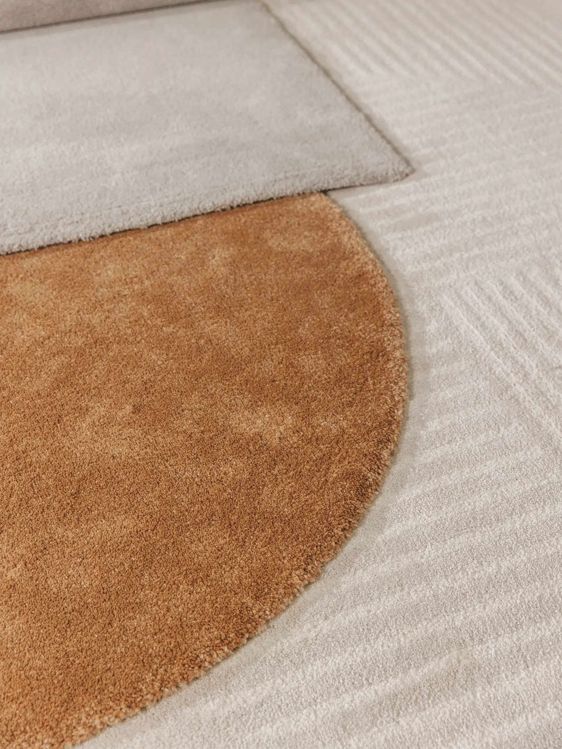 Teppich aus 100% Polypropylen in Weiß mit 100% Polypropylen hohem Flor von benuta Nest