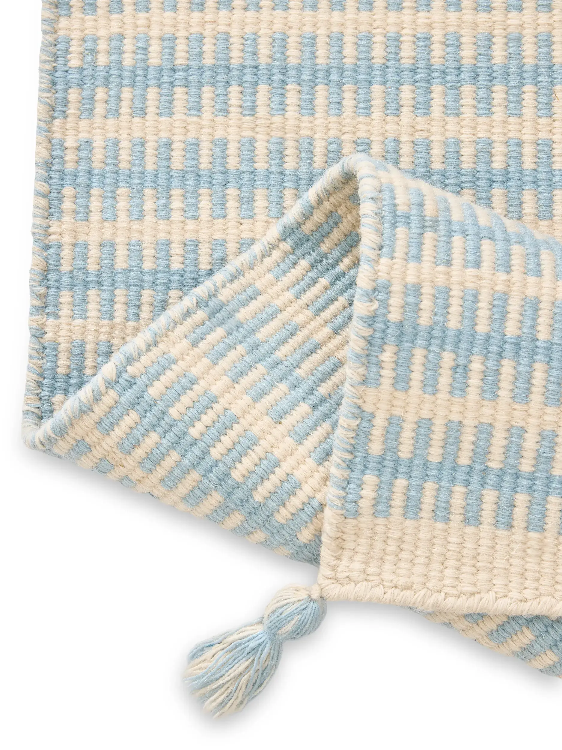 Rug made of 100% Wolle in Blau with a 100% Wolle high pile by Lytte