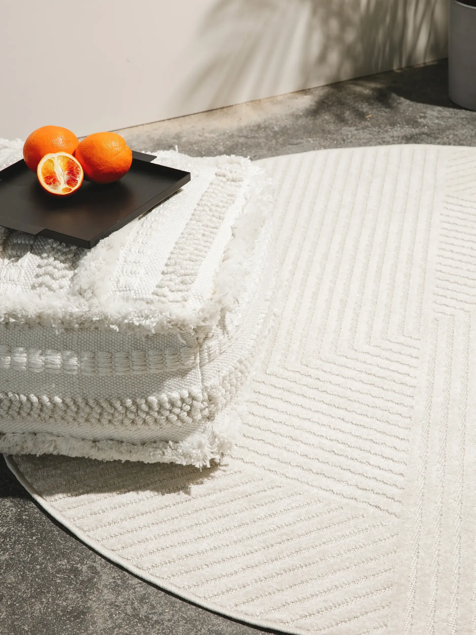 Rug made of 100% Polypropylen in Weiß with a 100% Polypropylen high pile by benuta Pop