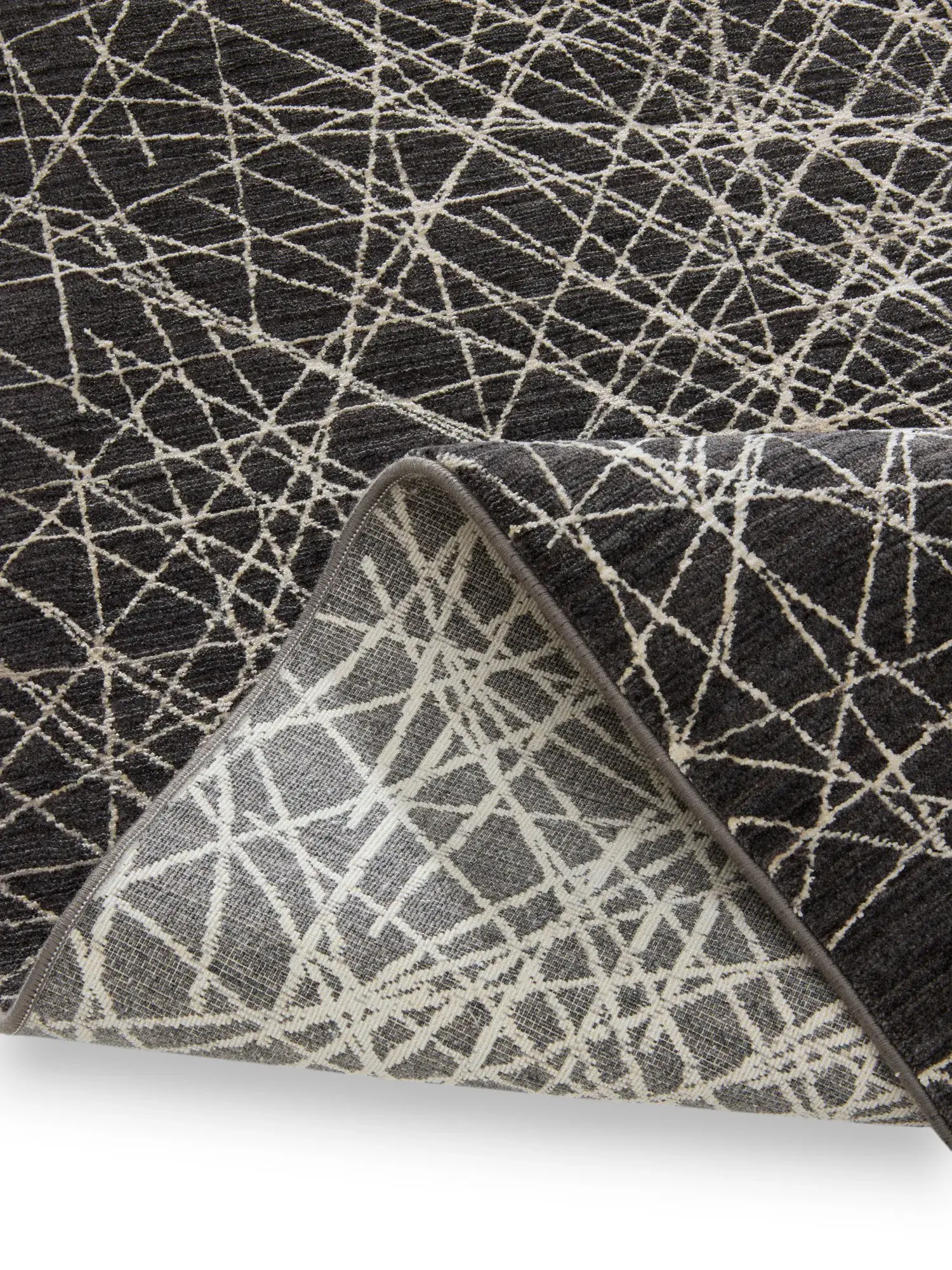 Tapis Nero en 85% Polyester, 15% Viscose en Gris de benuta Finest