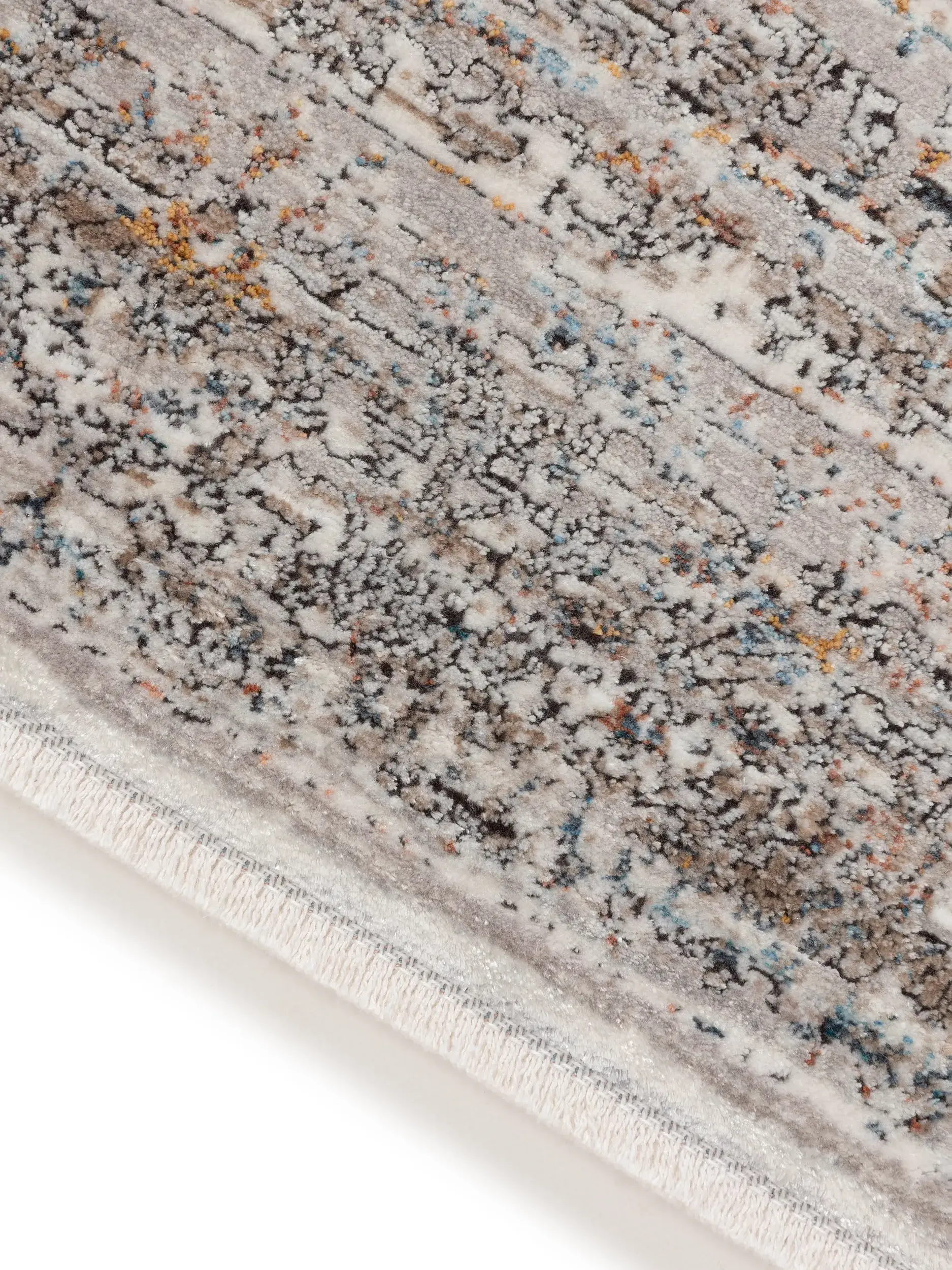 Teppich aus 56% Viskose, 30% Polyester, 14% Polyacryl in Grau mit 56% Viskose, 30% Polyester, 14% Polyacryl hohem Flor von benuta Finest