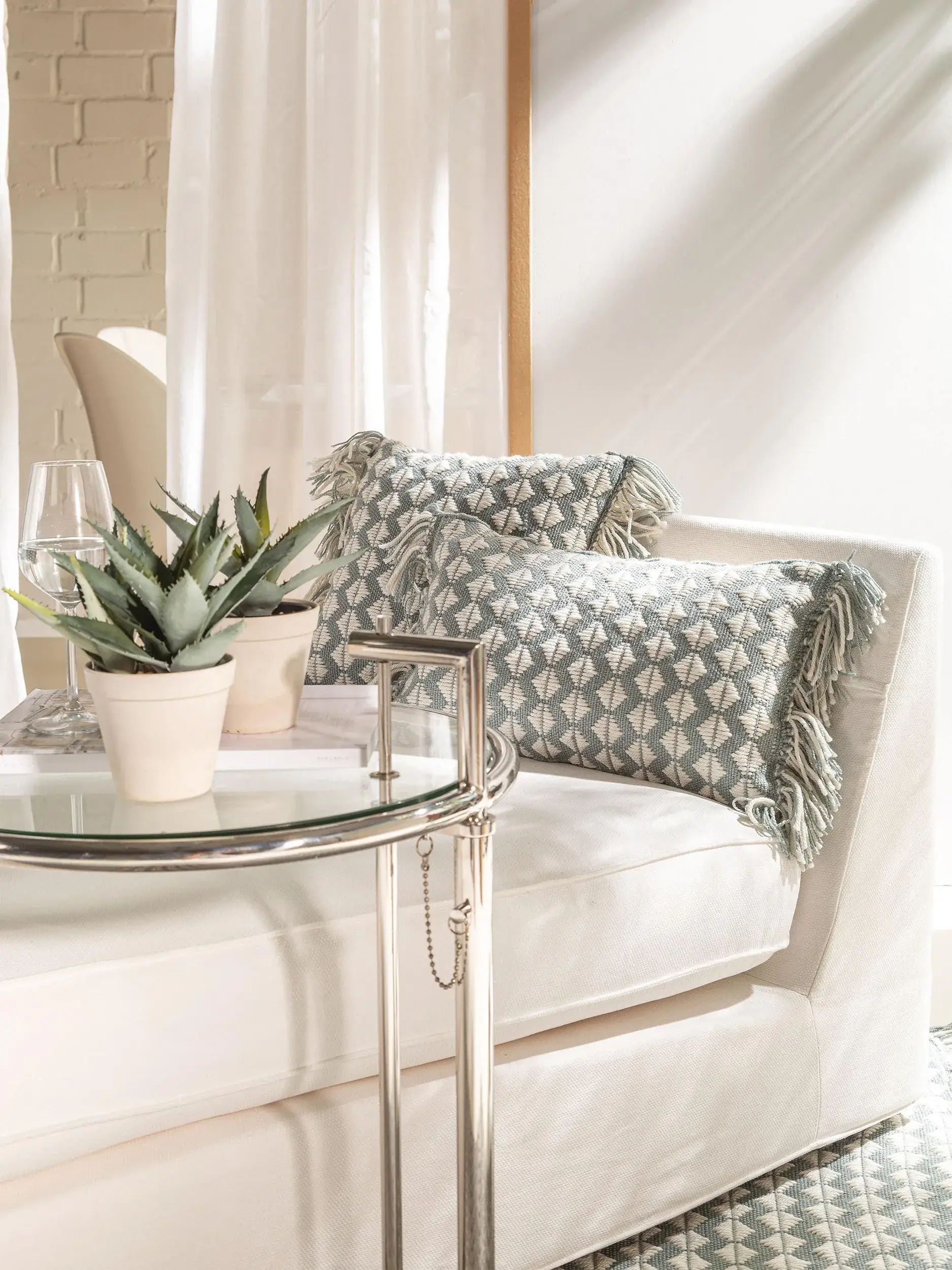 In- & Outdoor Kissen Morty Blau i Geometrisch-design laget av 100 % polyester (resirkulert PET) fra benuta Pure