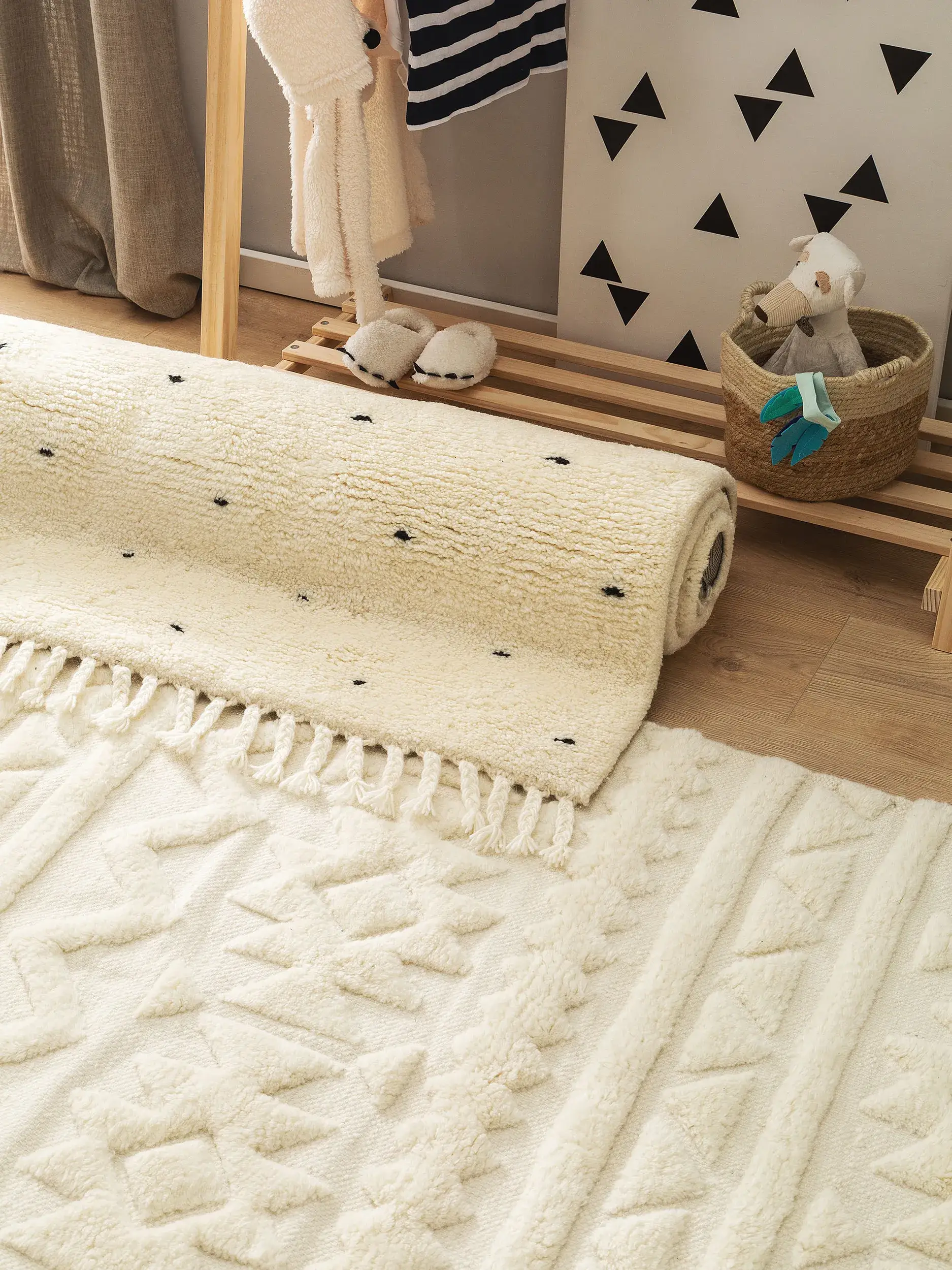 Matta av 100% Ull i Beige med 100% Ull hög lugg från Lytte
