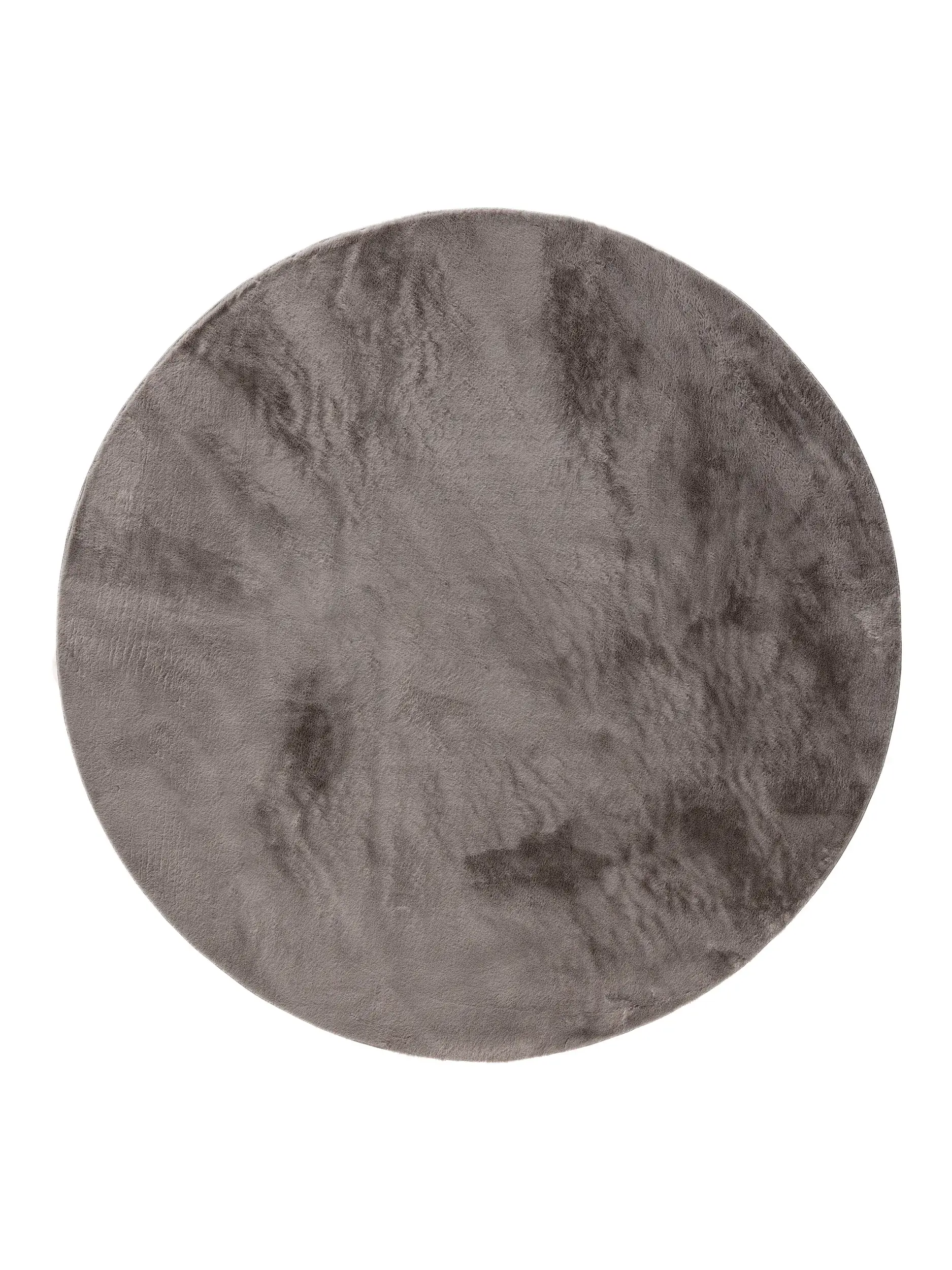 Rug made of 100% Polyester in Grey with a 100% Polyester high pile by benuta Basic