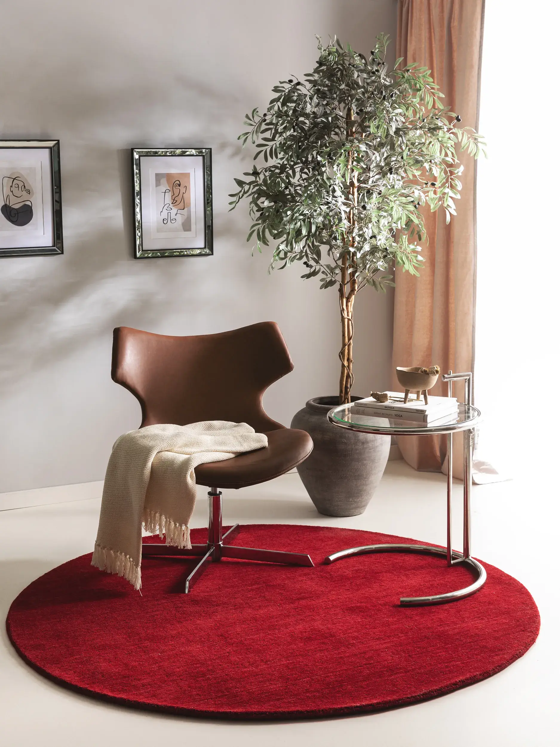 Teppich aus 100% Wolle in Rot mit 100% Wolle hohem Flor von benuta Nest