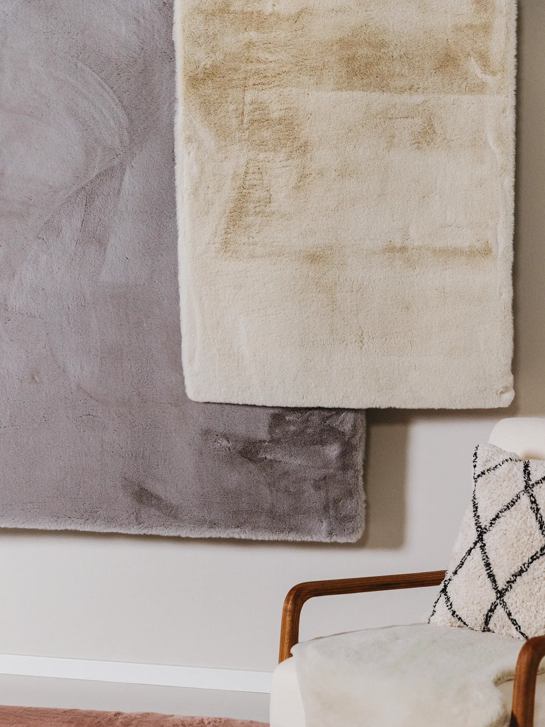 Teppich aus 100% Polyester in Beige mit 100% Polyester hohem Flor von benuta Nest