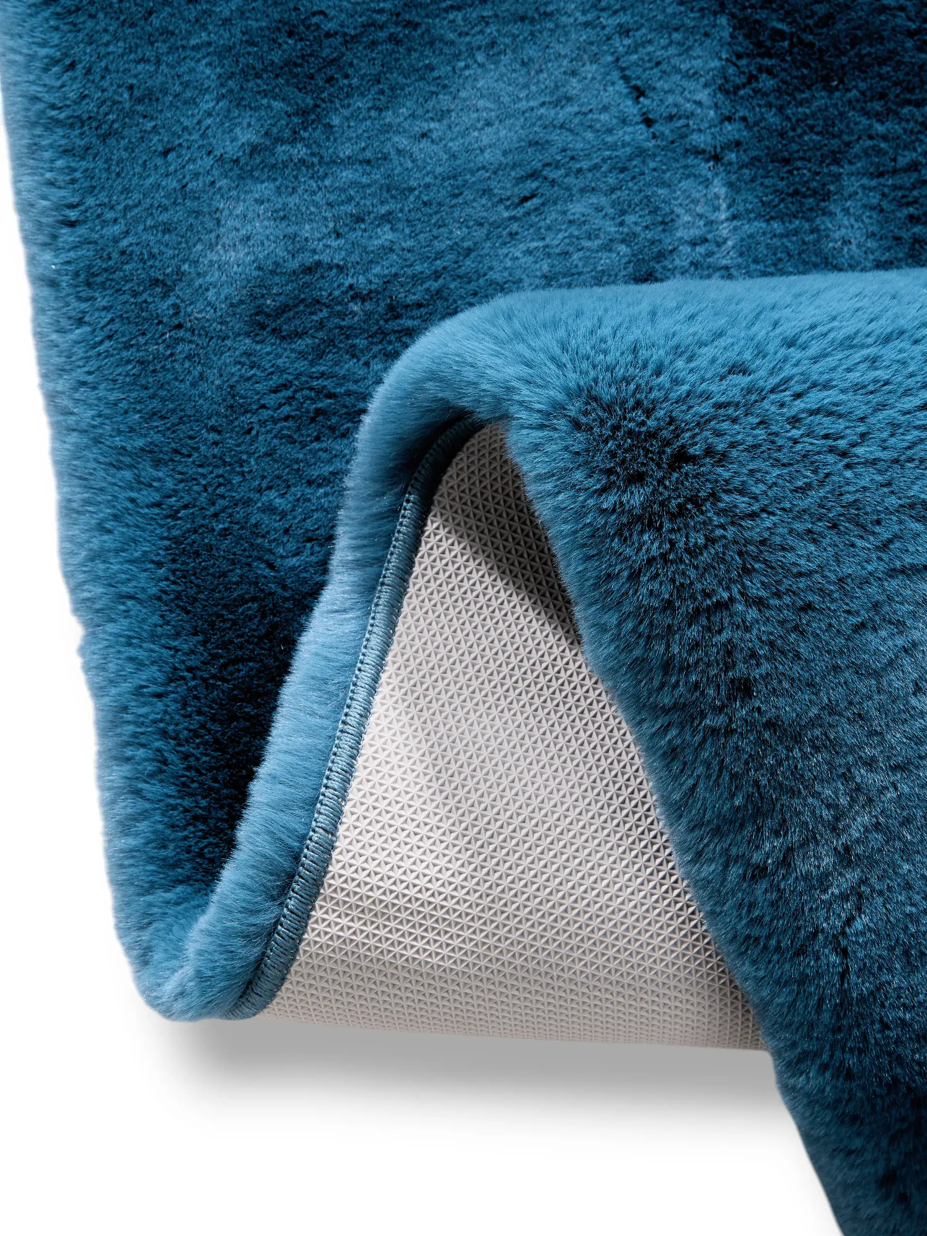 Teppich Dave aus 100% Polyester in Turquoise von benuta Nest