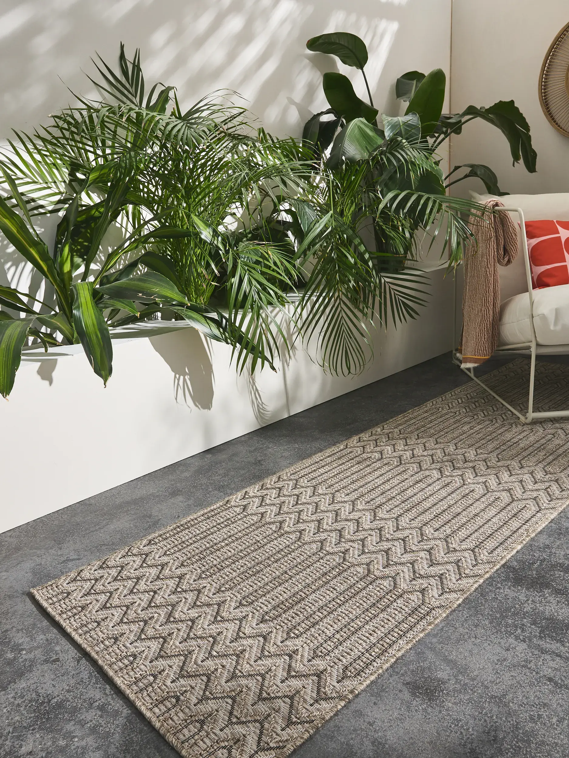 Rug made of 100% Polypropylen in Beige with a 100% Polypropylen high pile by benuta Nest