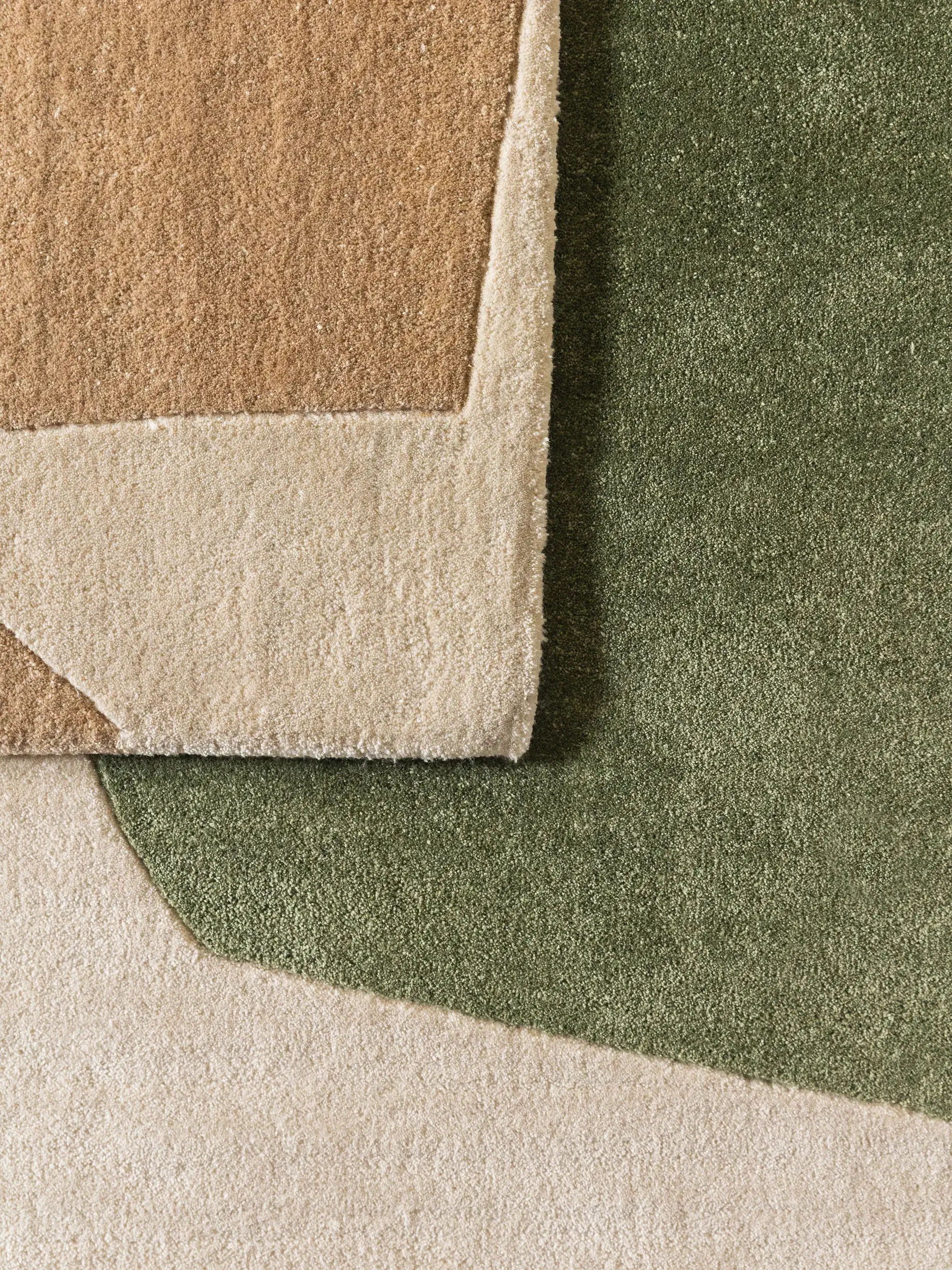 Matta av 100% Polyester (återvunnen PET) i Grön med 100% Polyester (återvunnen PET) hög lugg från benuta pure