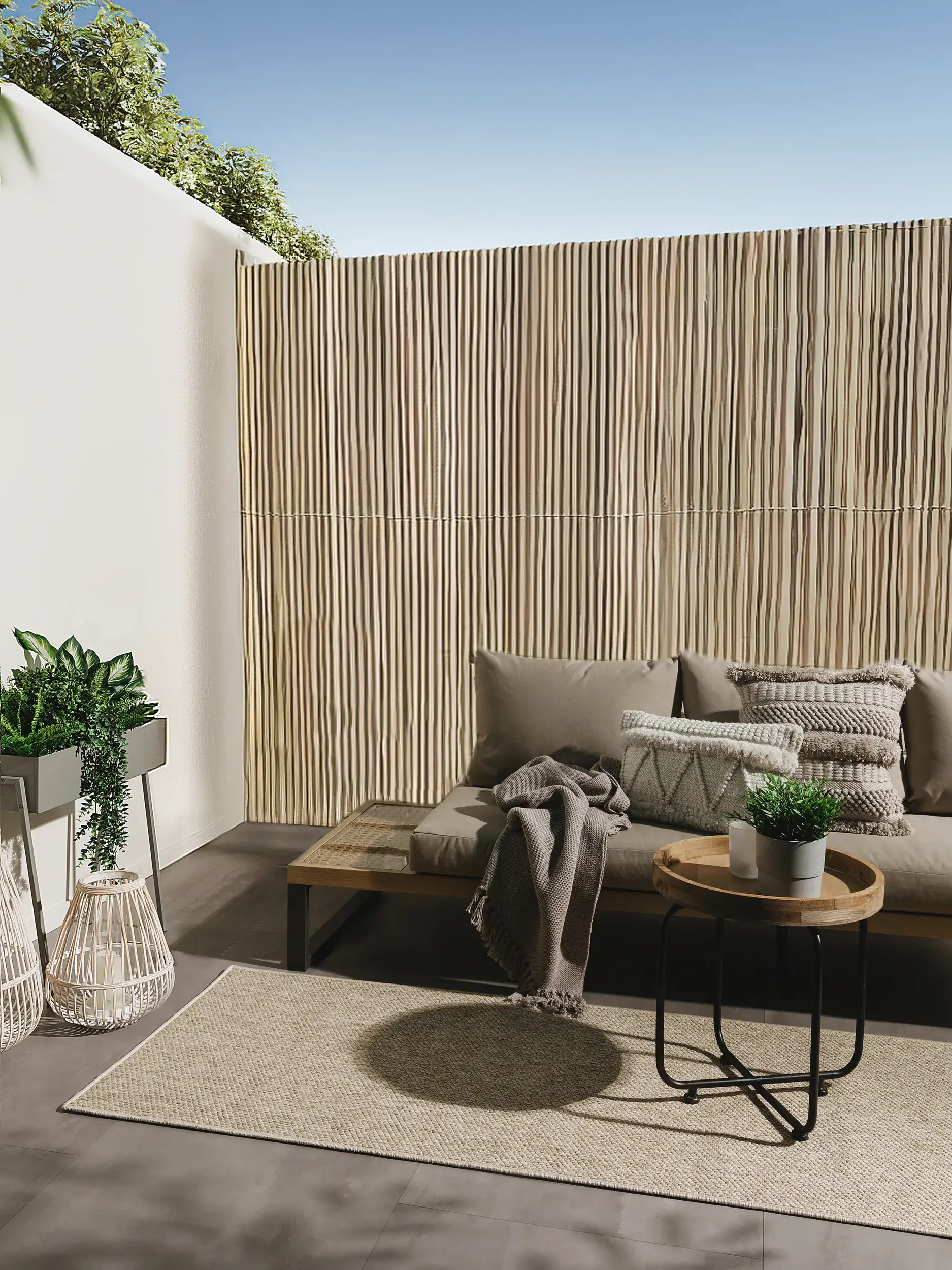 Rug made of 100% Polypropylen in Beige with a 100% Polypropylen high pile by benuta Basic