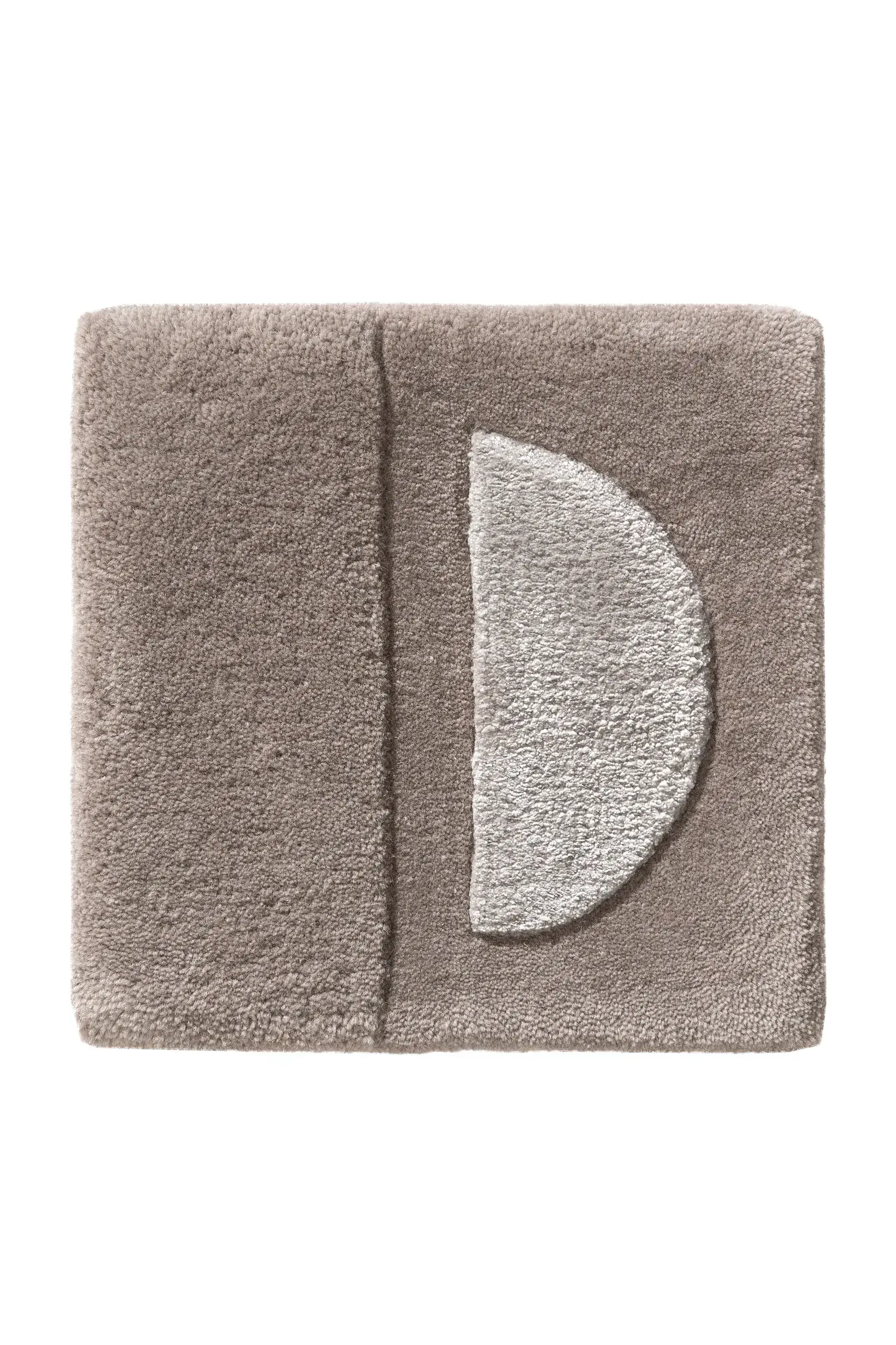 Teppich aus 75% Wolle, 25% Lyocell (Tencel™) in Taupe mit 75% Wolle, 25% Lyocell (Tencel™) hohem Flor von benuta Finest