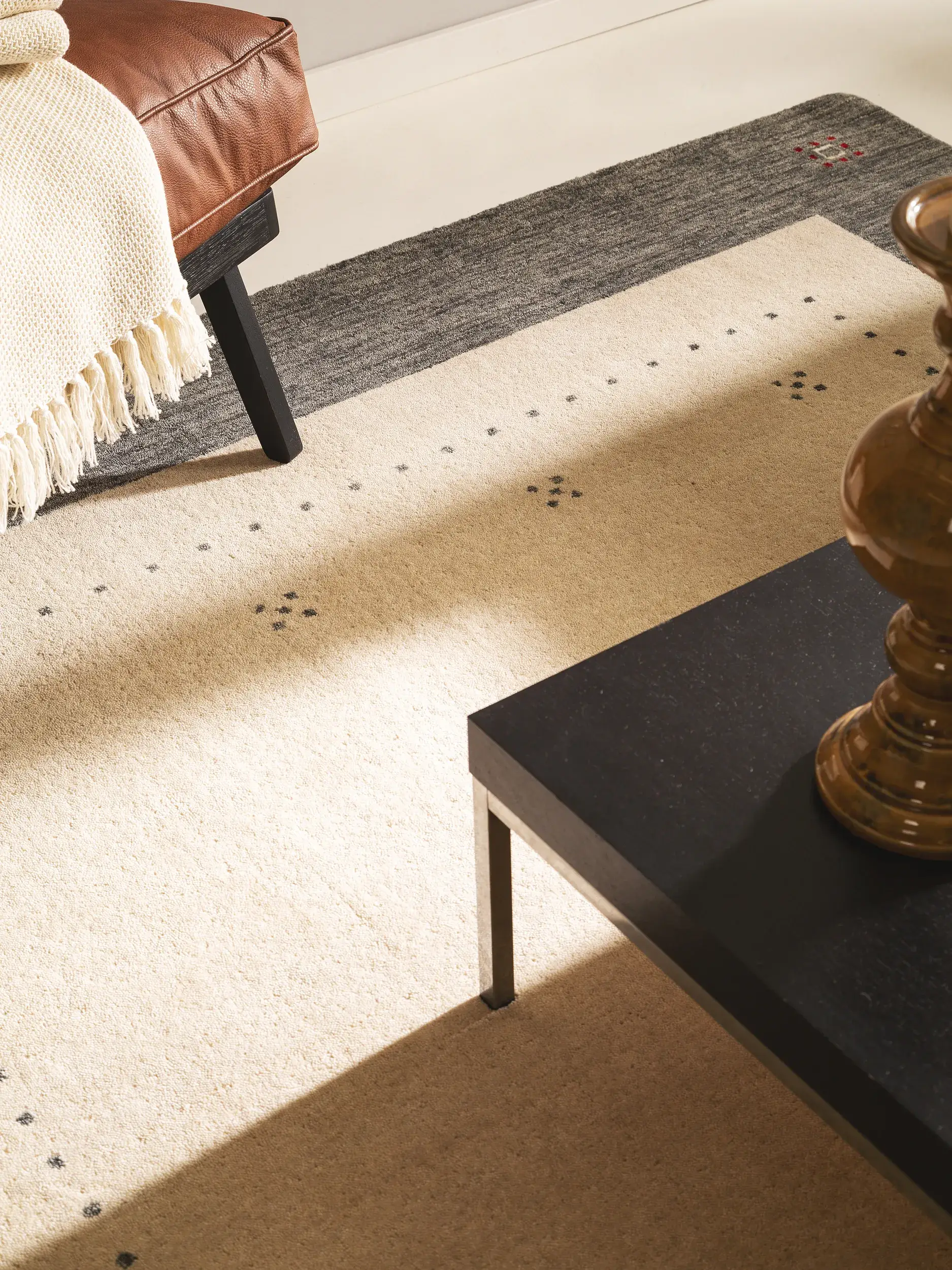 Teppich aus 100% Wolle in Beige mit 100% Wolle hohem Flor von benuta Nest