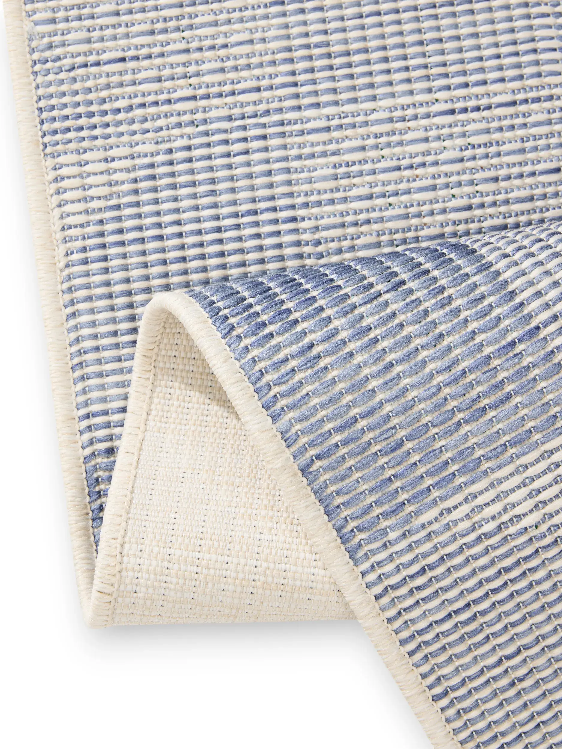 Rug made of 100% Polypropylen in Blue with a 100% Polypropylen high pile by benuta Nest